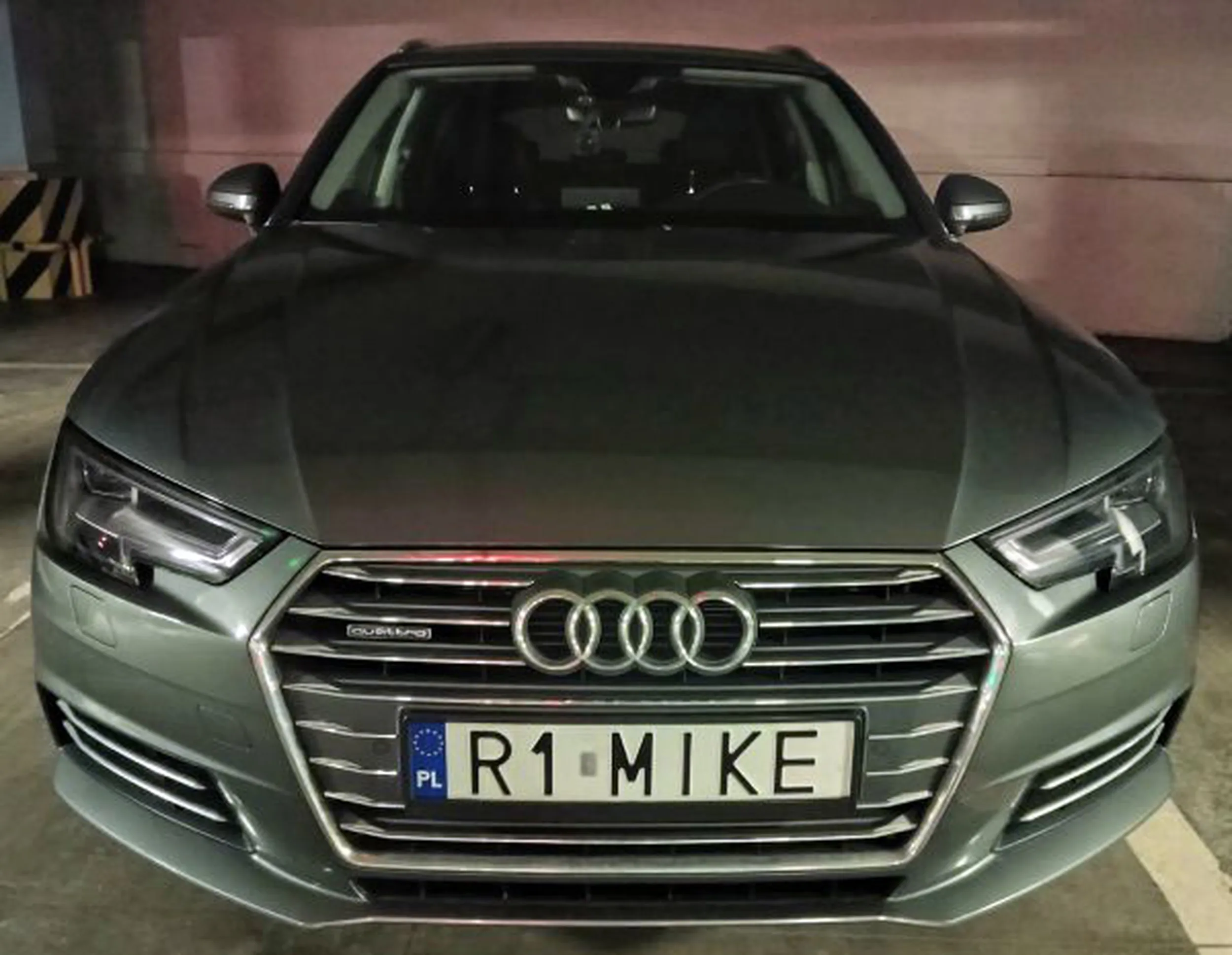 Fajny numer, blacha R1 MIKE