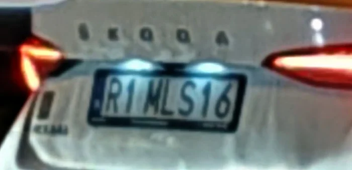 Fajny numer, blacha R1 MLS16