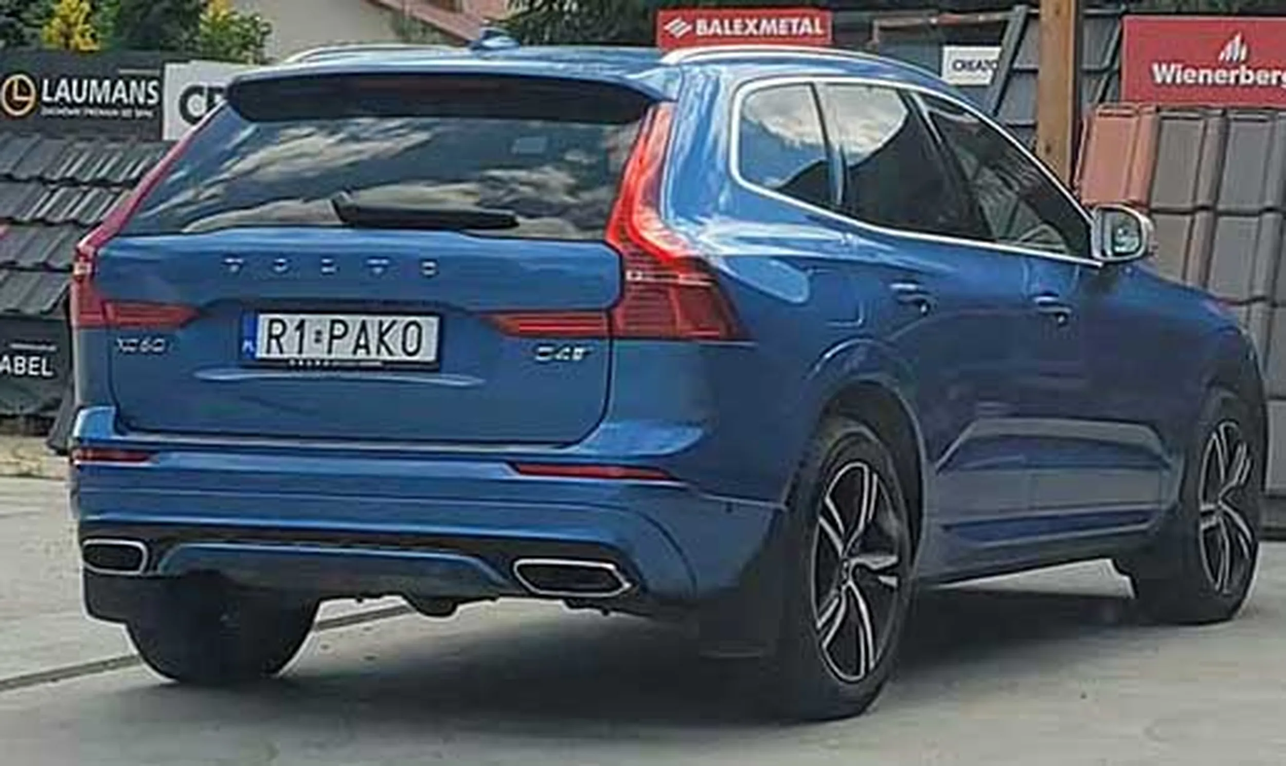 Fajny numer, blacha R1 PAKO