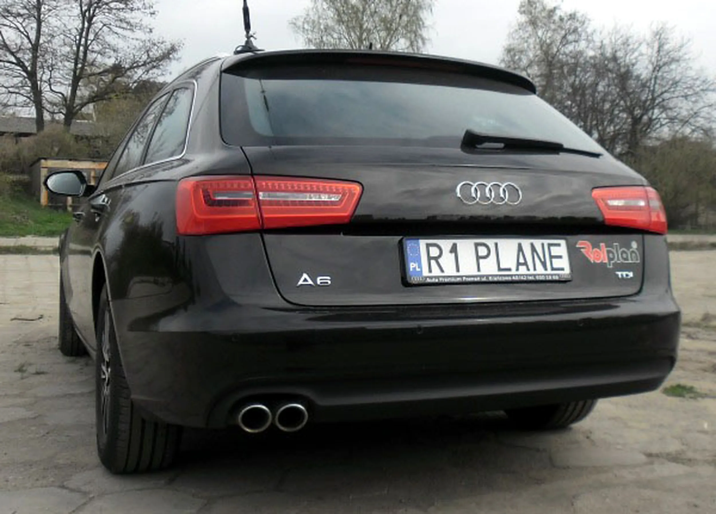 Fajny numer, blacha R1 PLANE