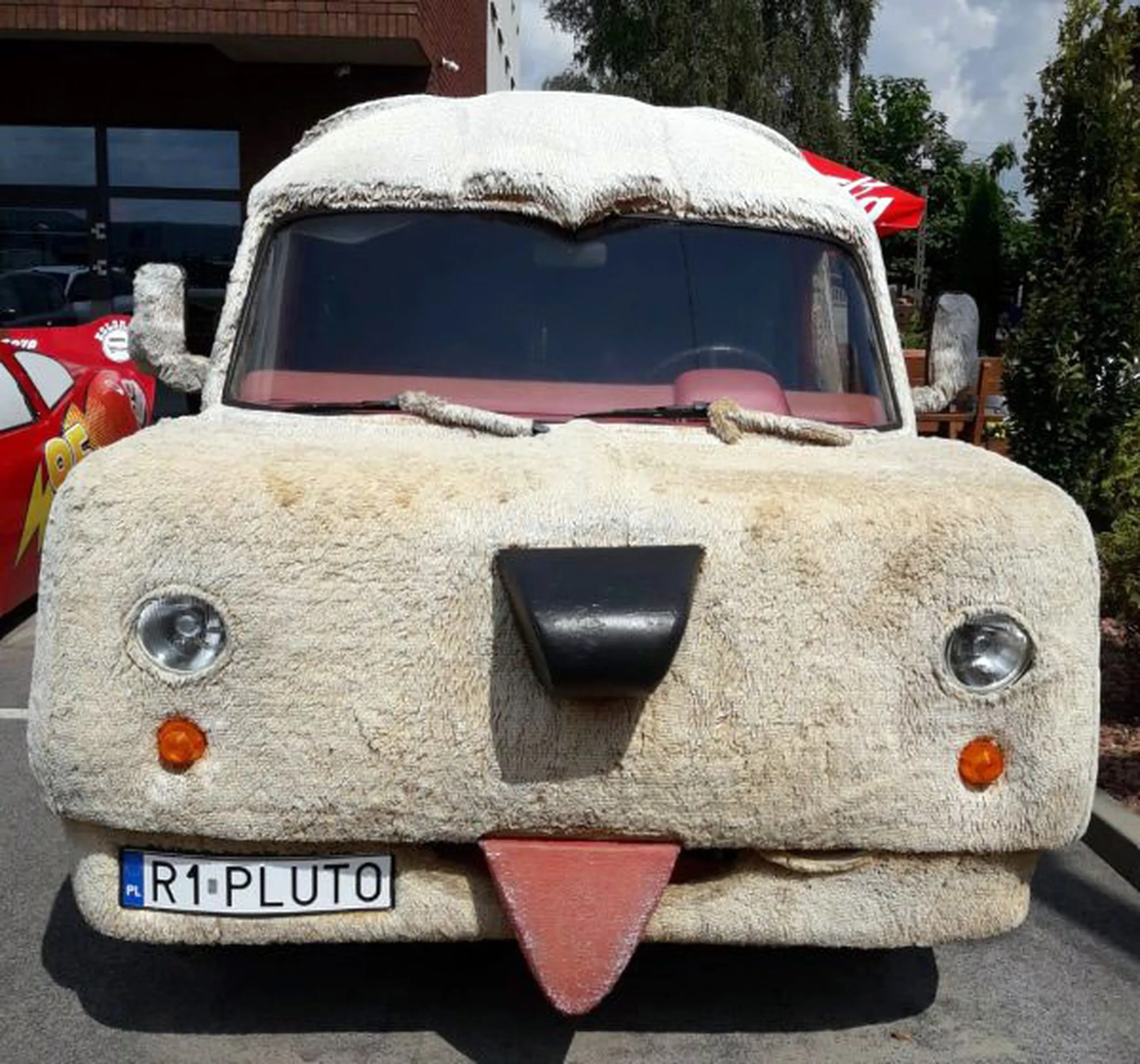 Fajny numer, blacha R1 PLUTO