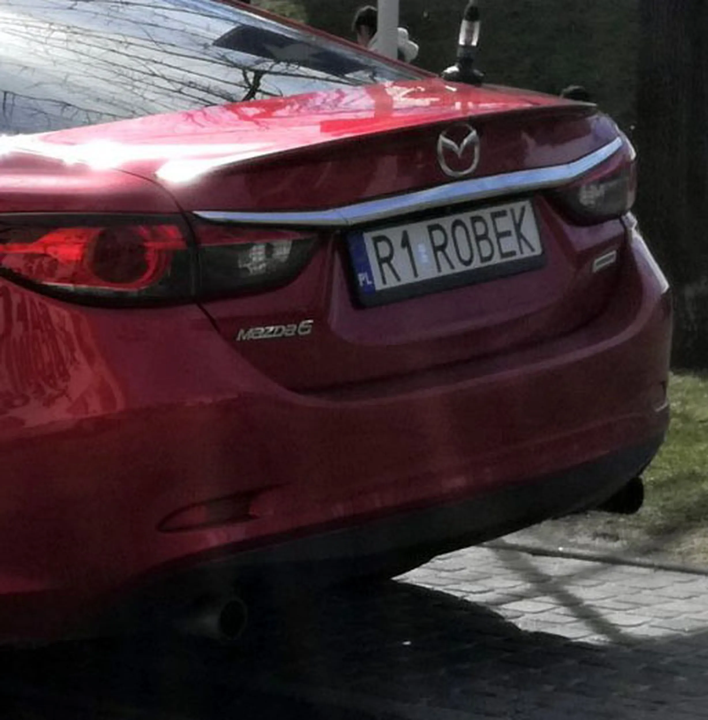 Fajny numer, blacha R1 ROBEK