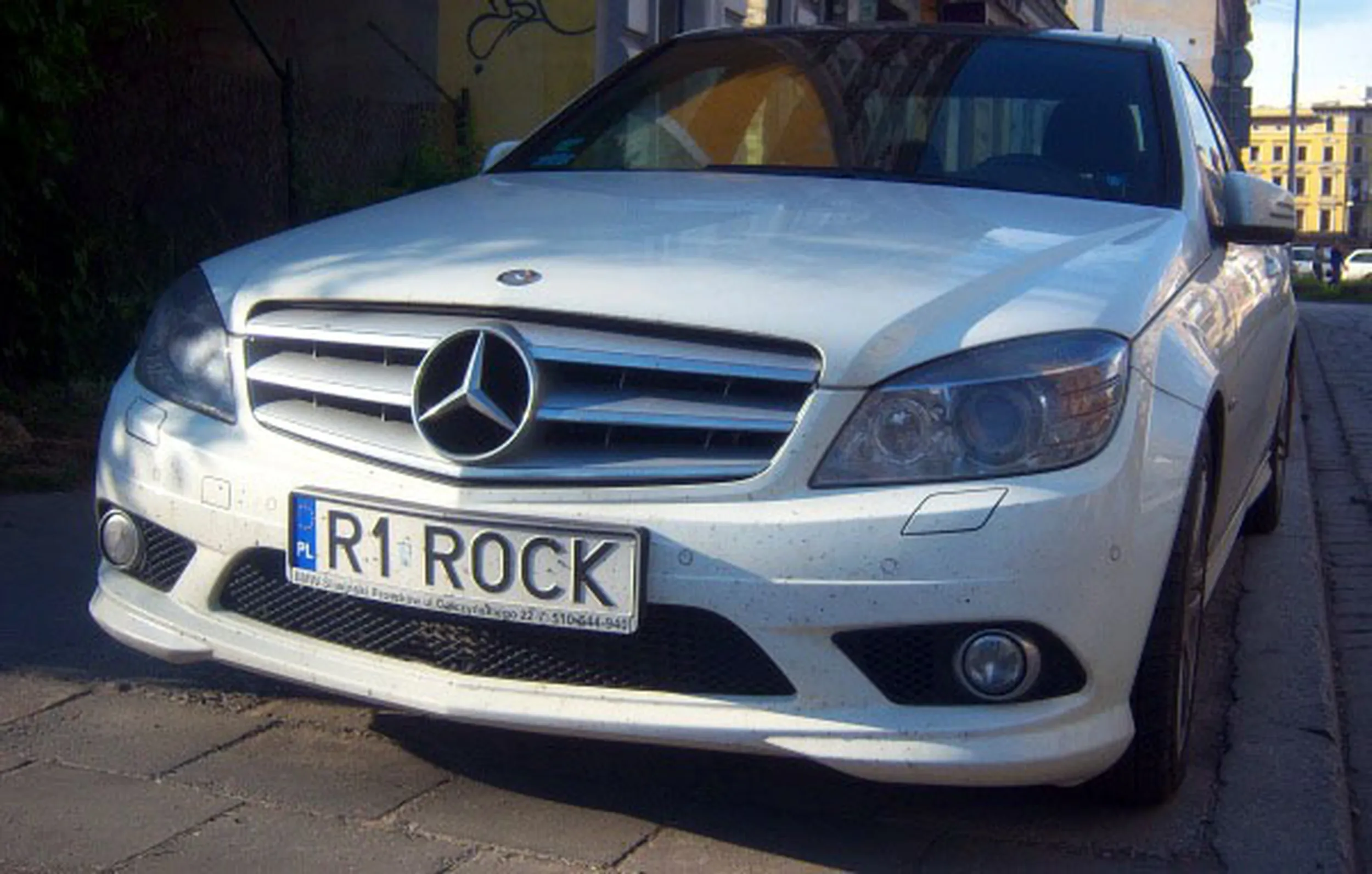 Fajny numer, blacha R1 ROCK