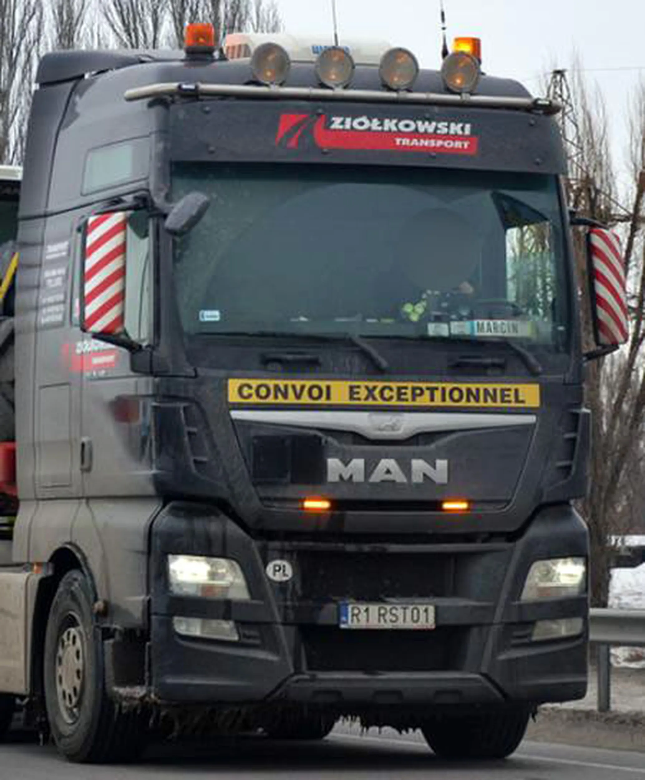 Fajny numer, blacha R1 RST01