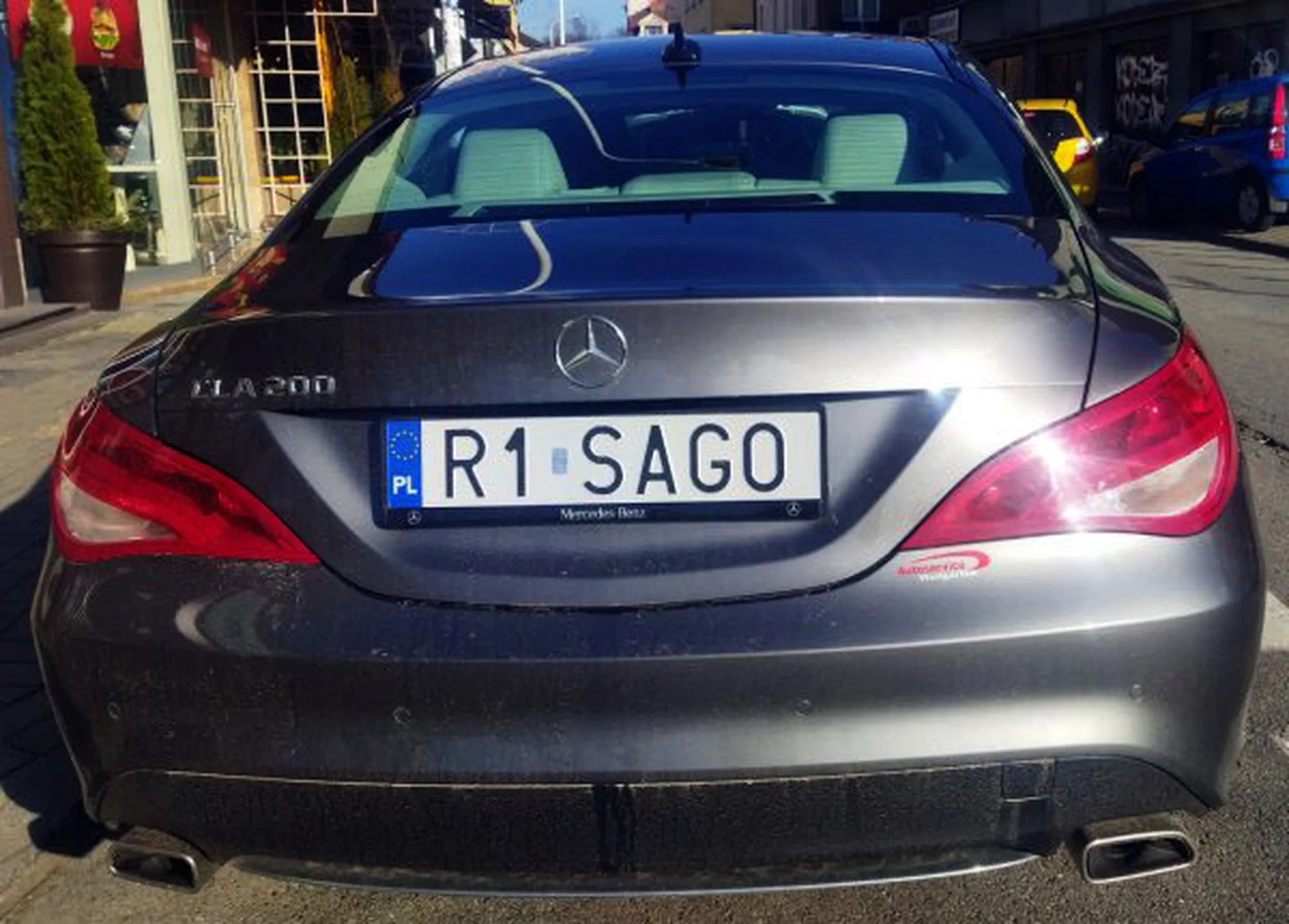 Fajny numer, blacha R1 SAGO