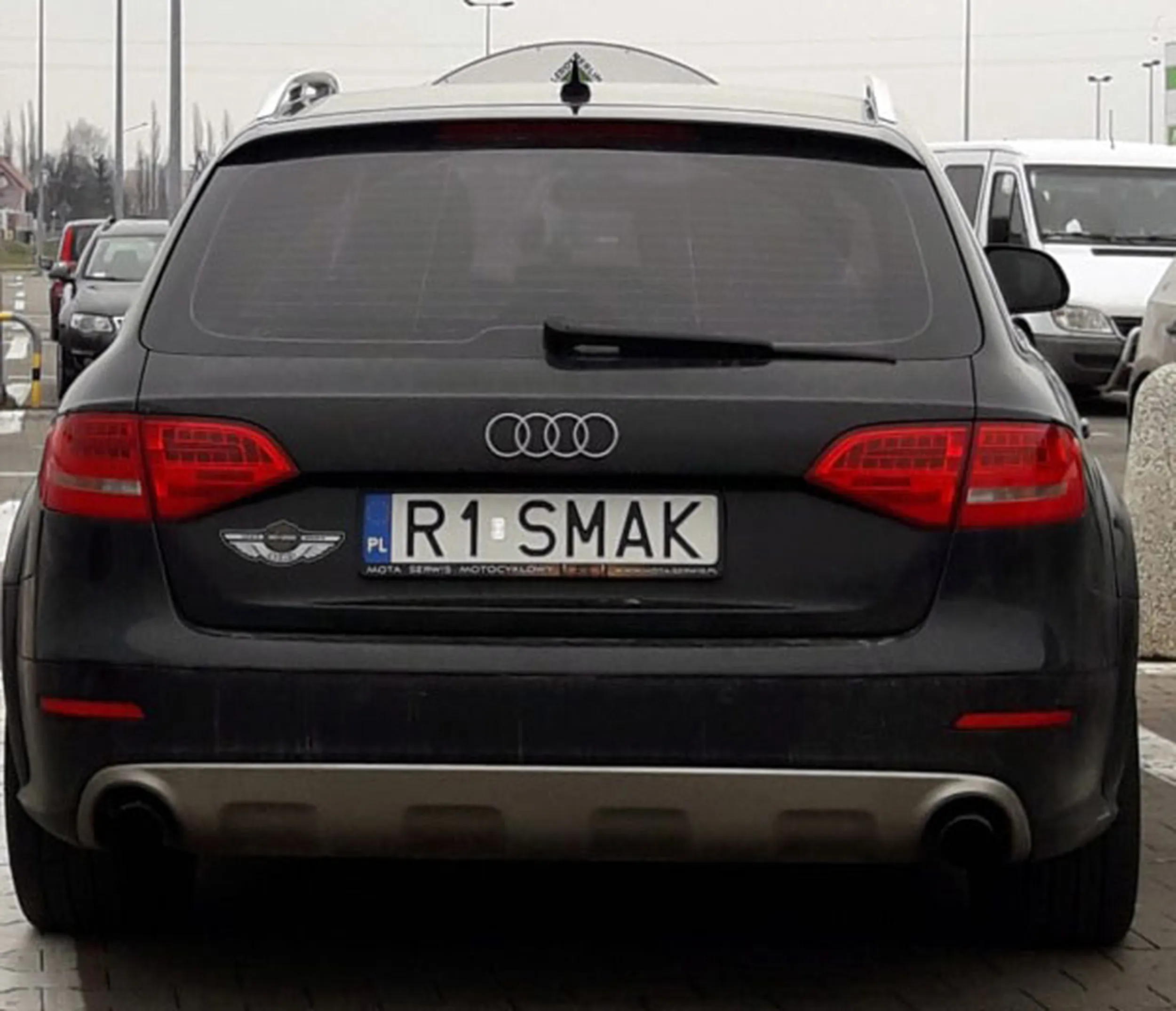 Fajny numer, blacha R1 SMAK