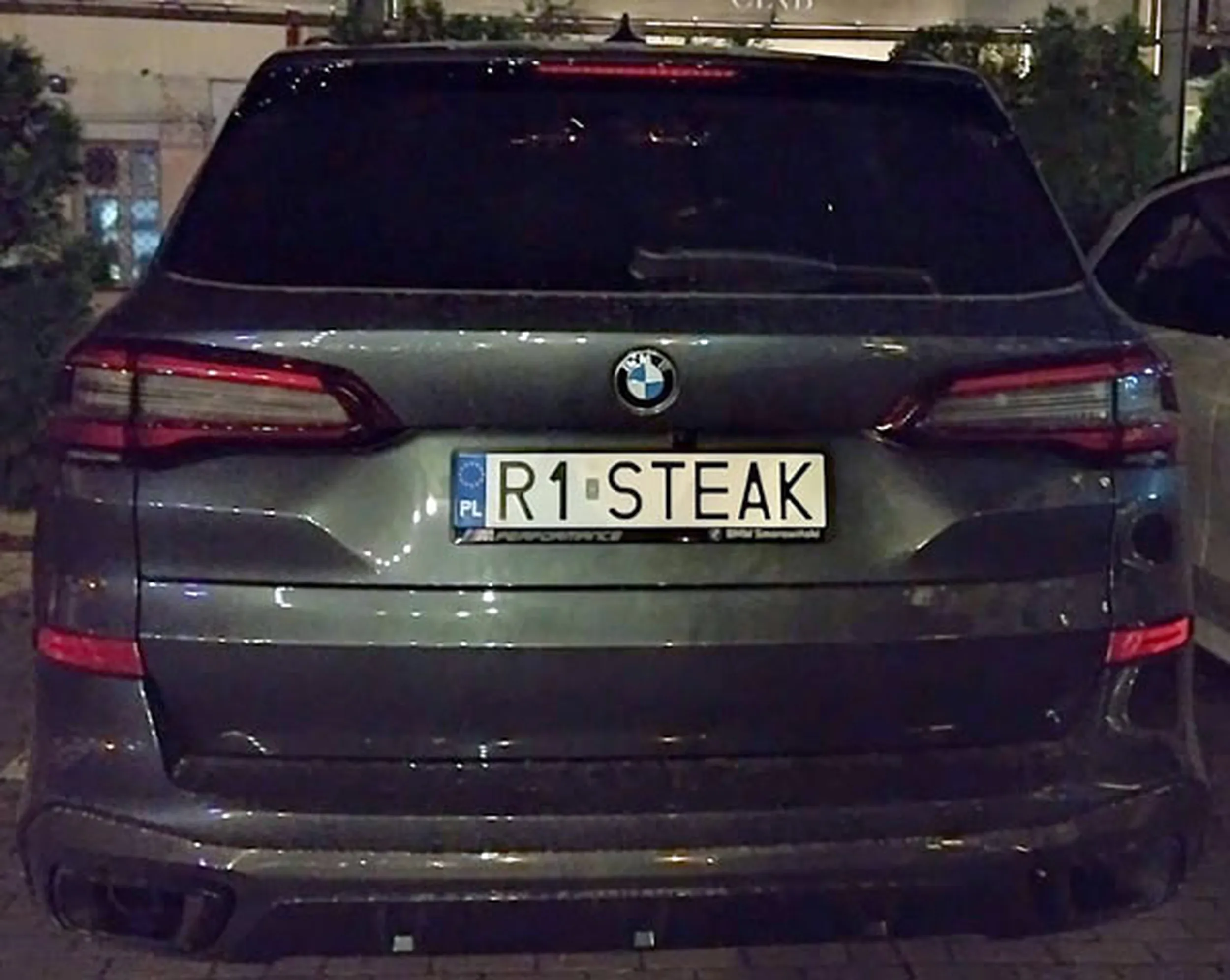 Fajny numer, blacha R1 STEAK