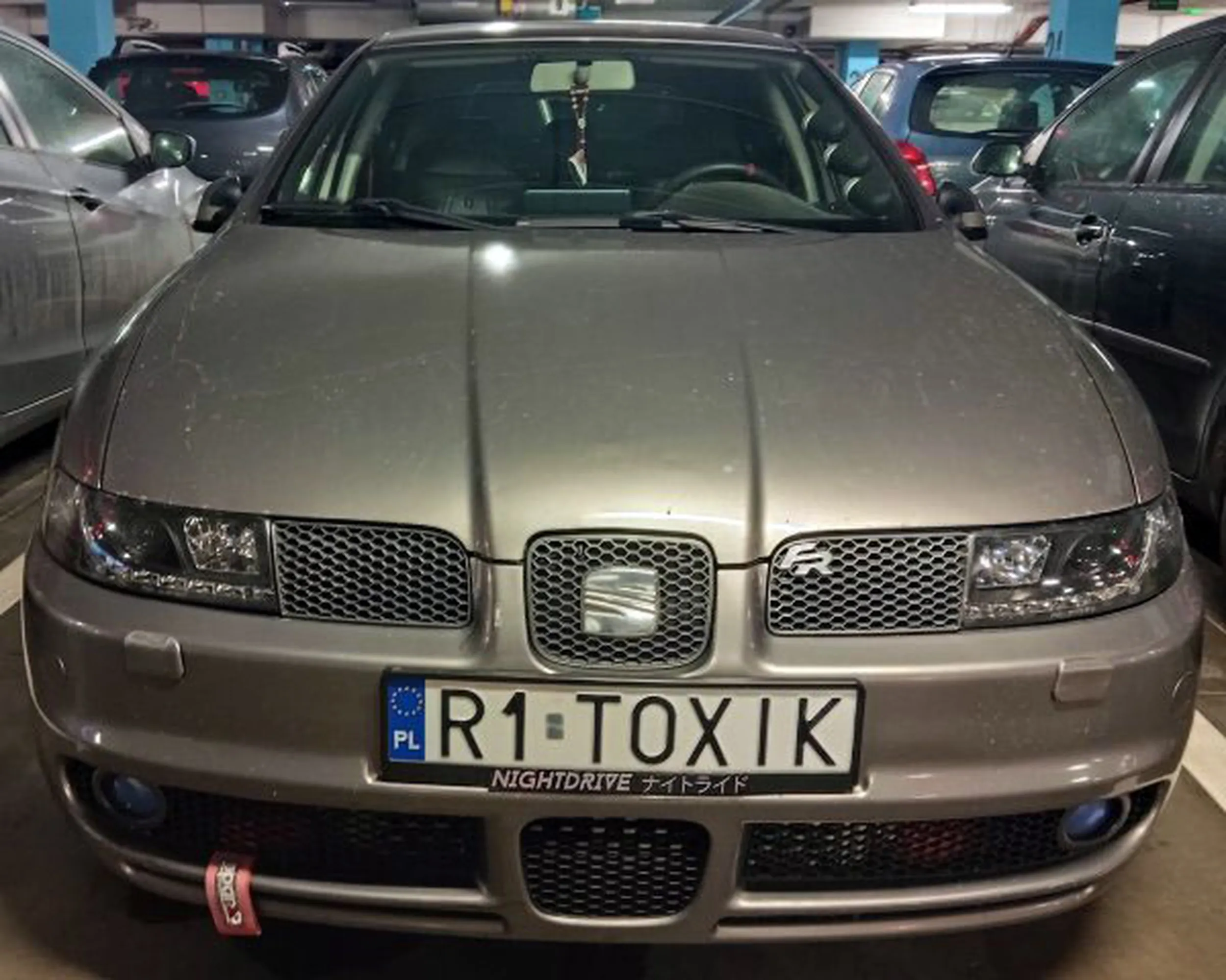 Fajny numer, blacha R1 TOXIK