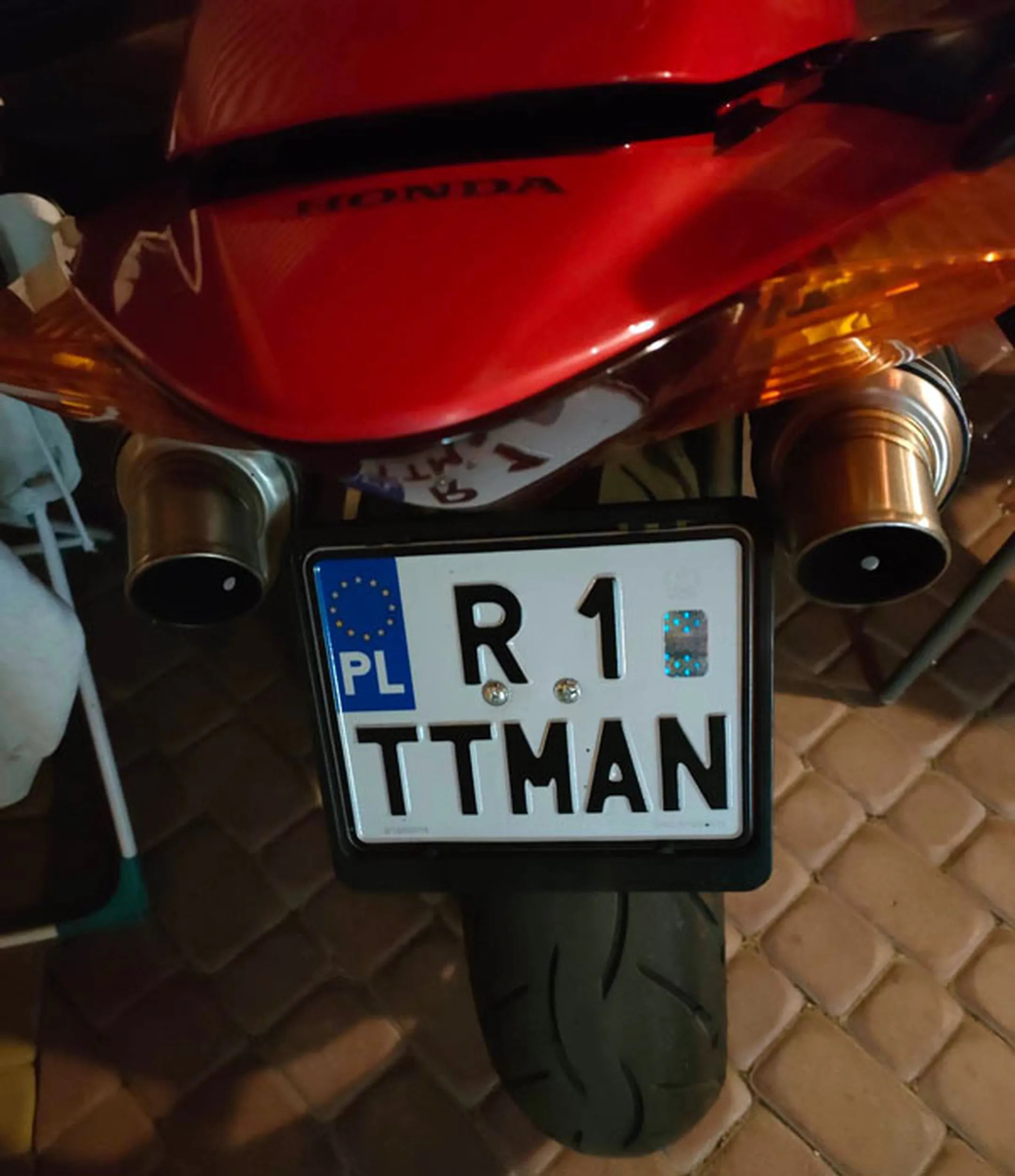 Fajny numer, blacha R1 TTMAN