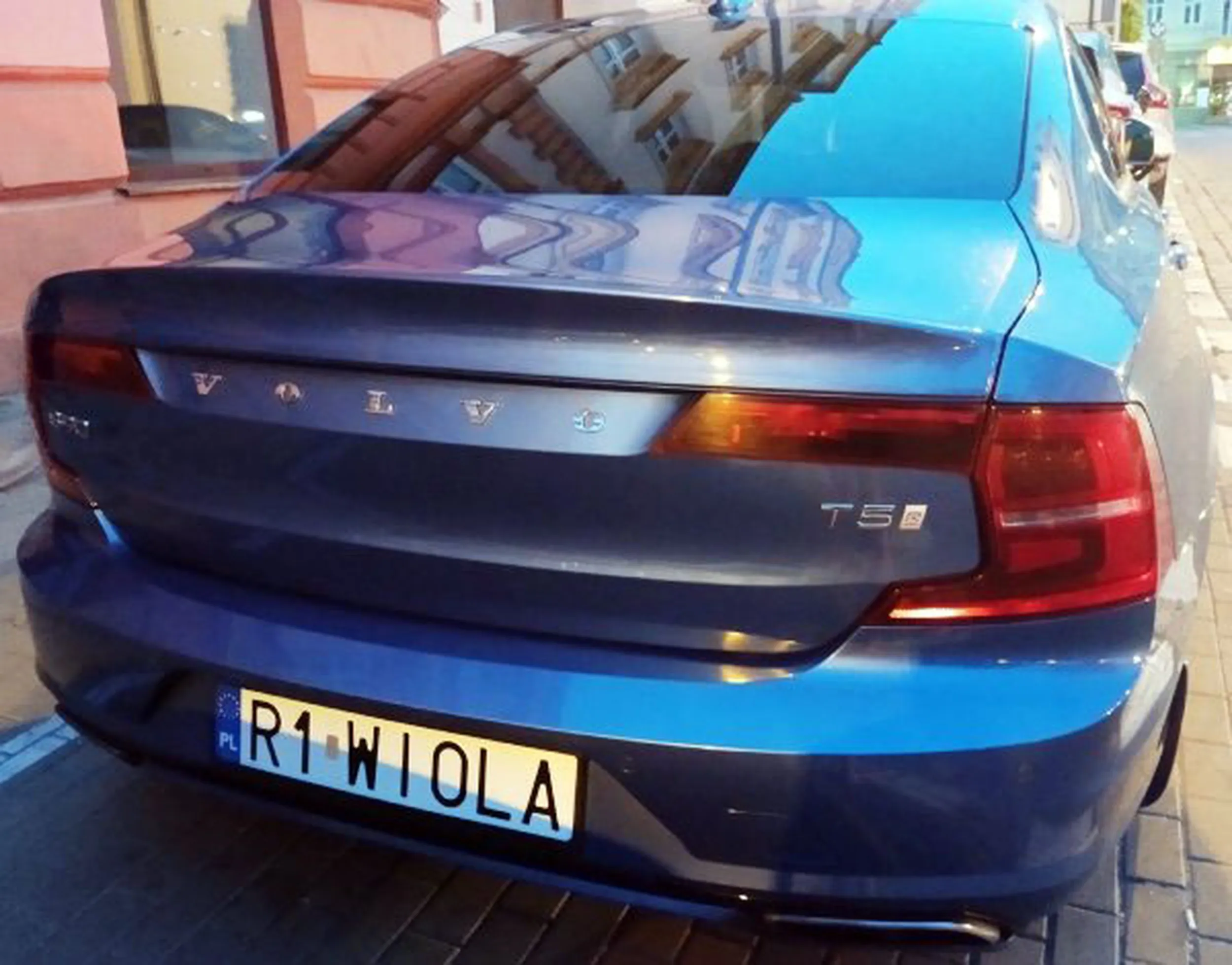 Fajny numer, blacha R1 WIOLA