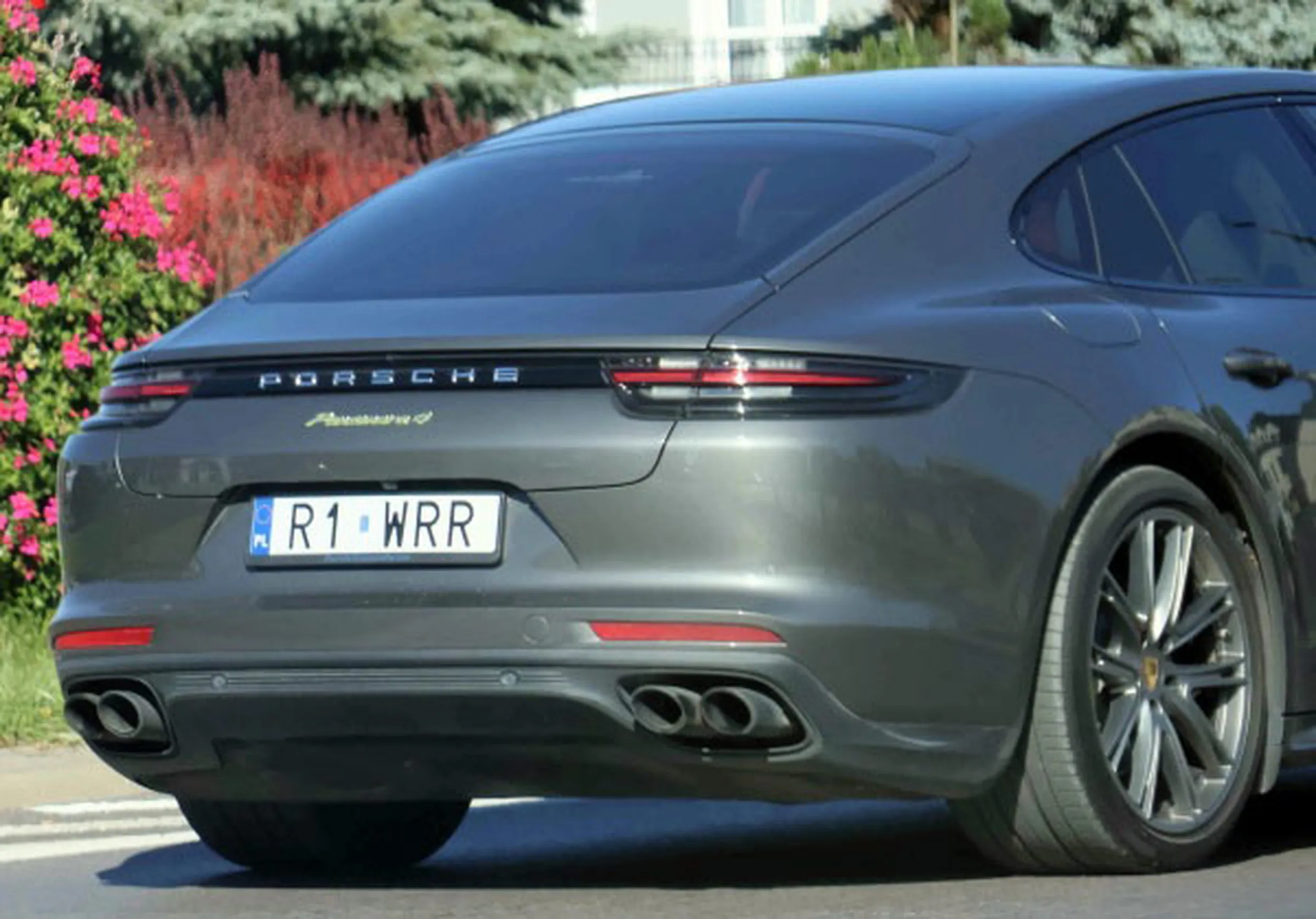 Fajny numer, blacha R1 WRR