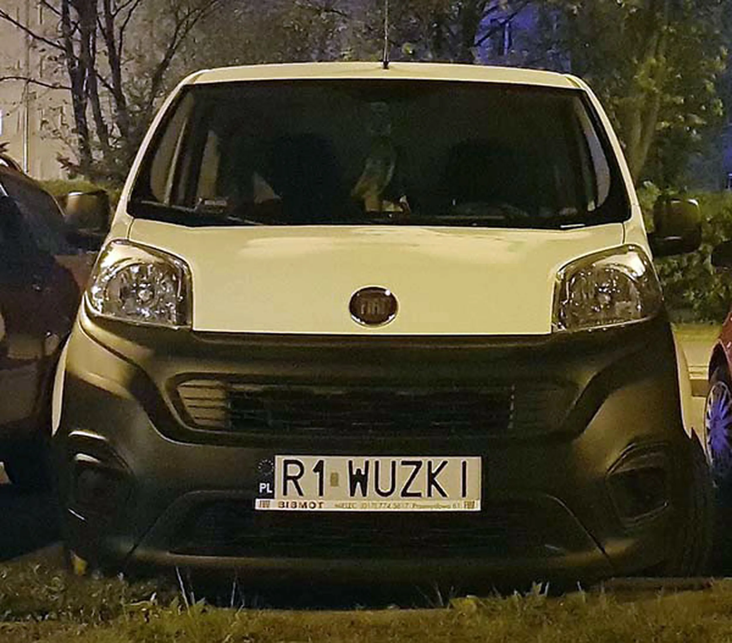 Fajny numer, blacha R1 WUZKI