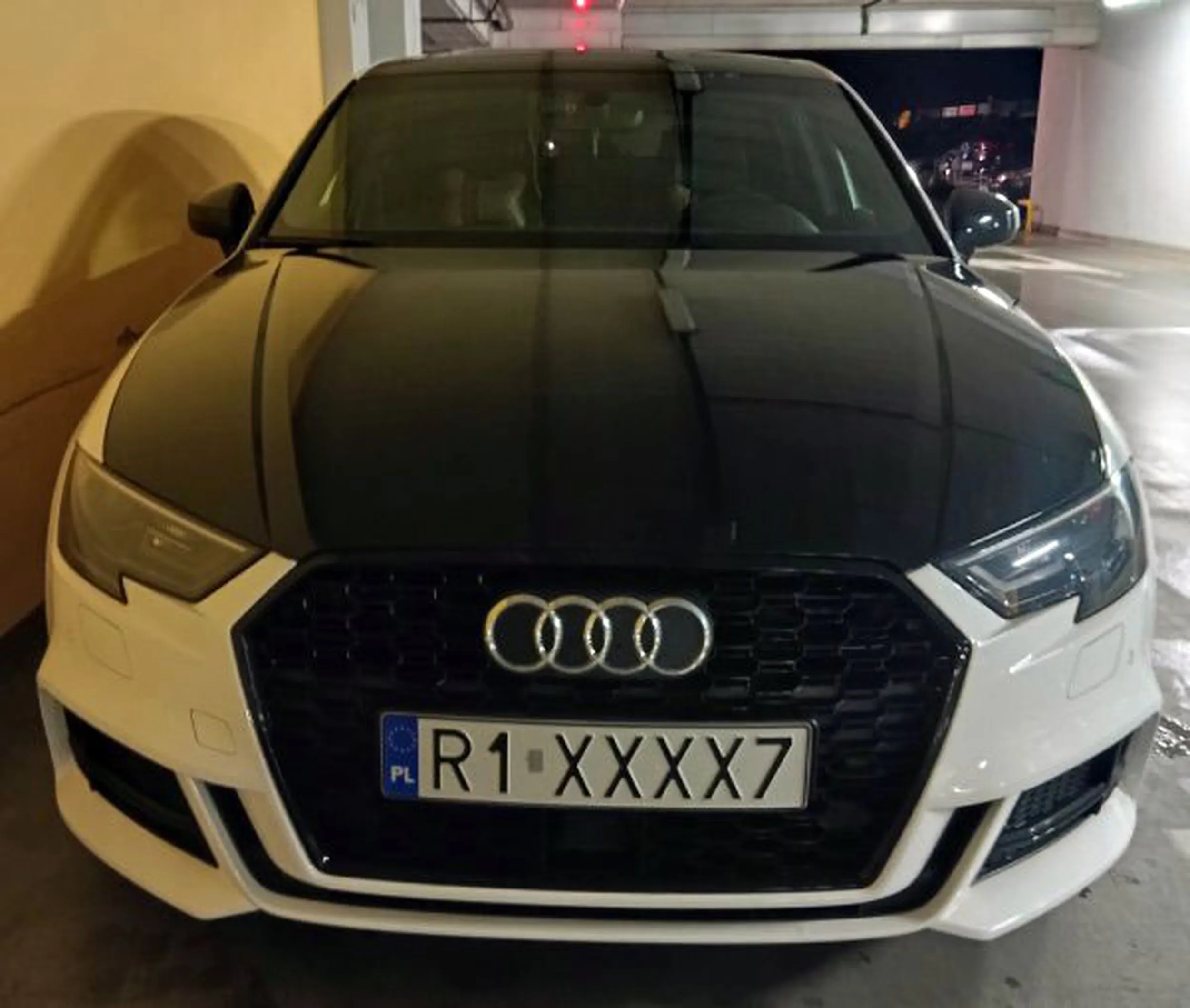 Fajny numer, blacha R1 XXXX7