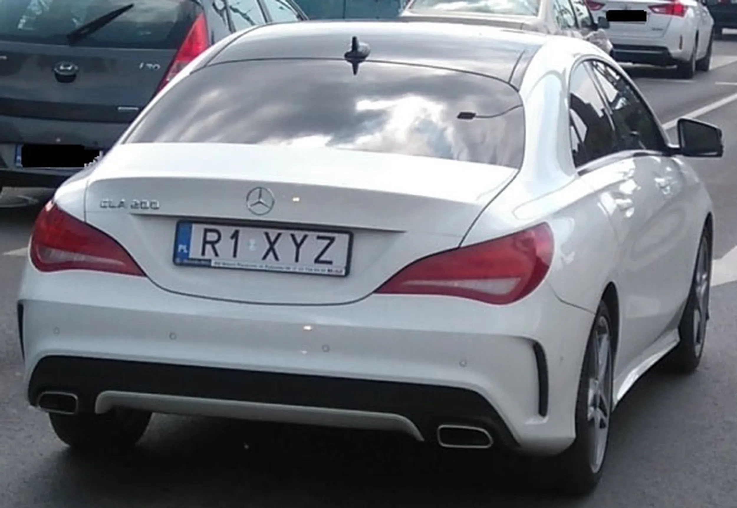 Fajny numer, blacha R1 XYZ