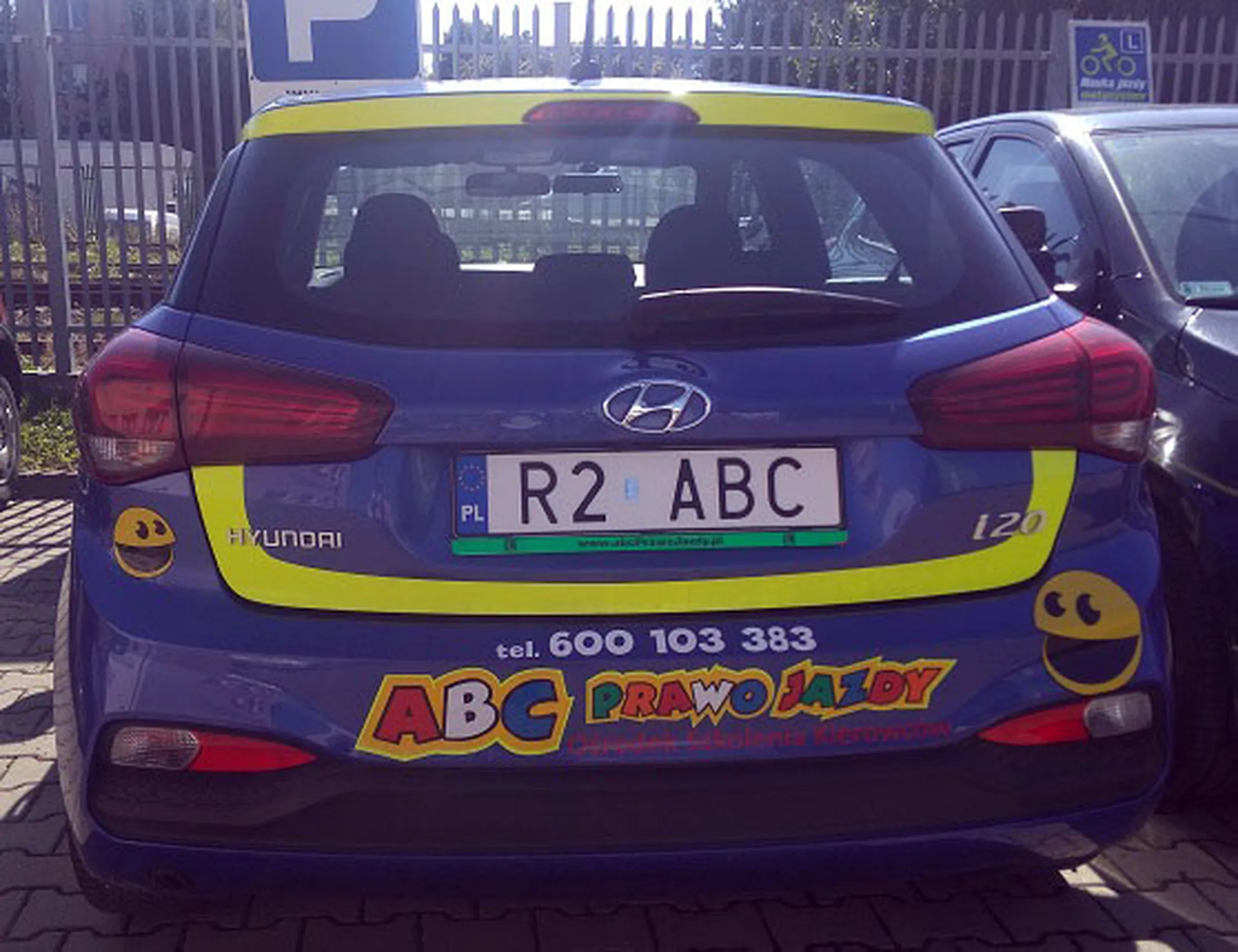 Fajny numer, blacha R2 ABC