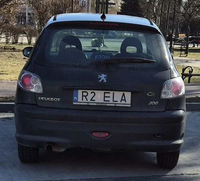 Fajny numer, blacha R2 ELA