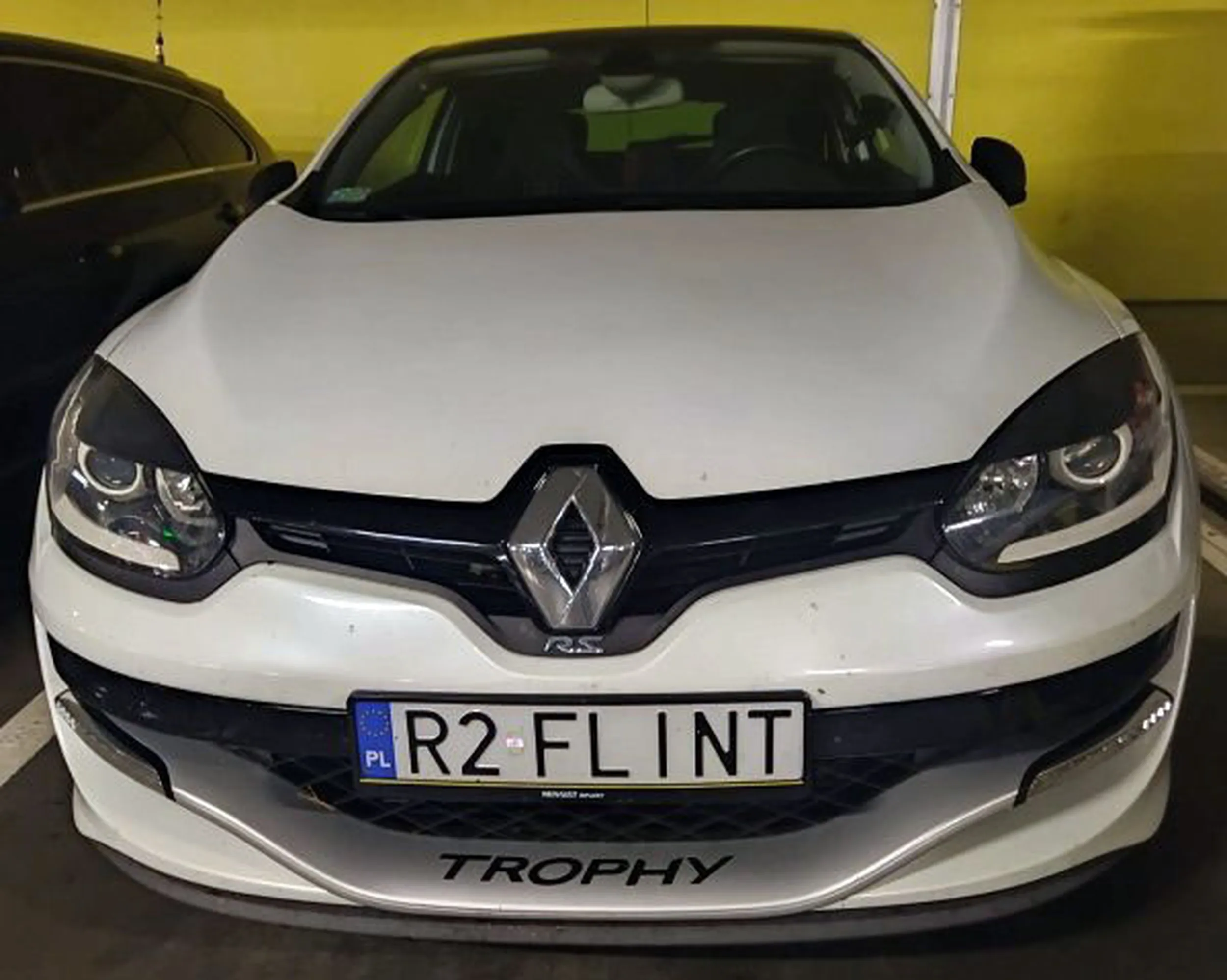 Fajny numer, blacha R2 FLINT