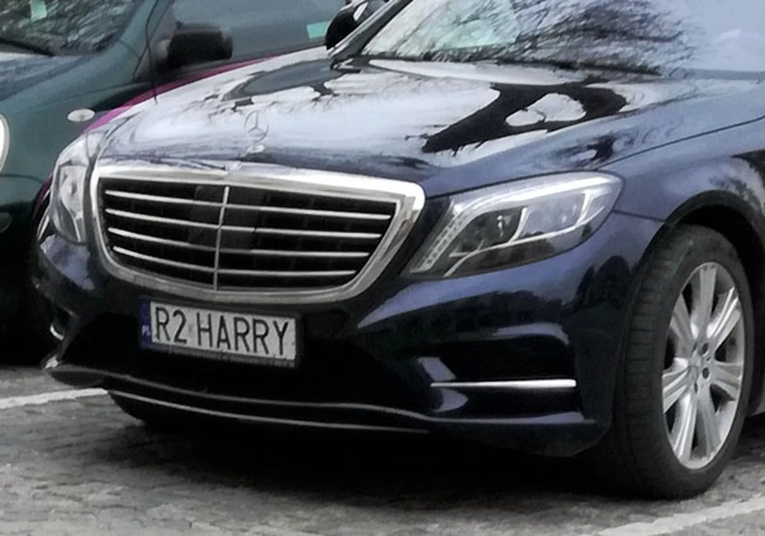 Fajny numer, blacha R2 HARRY