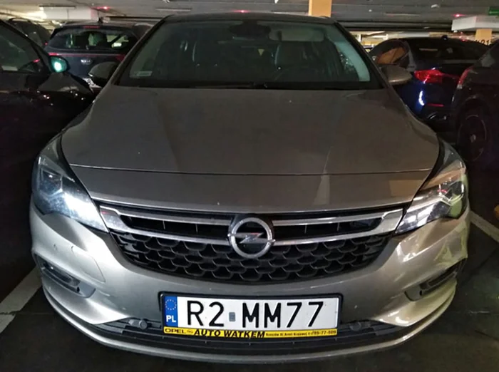 Fajny numer, blacha R2 MM77