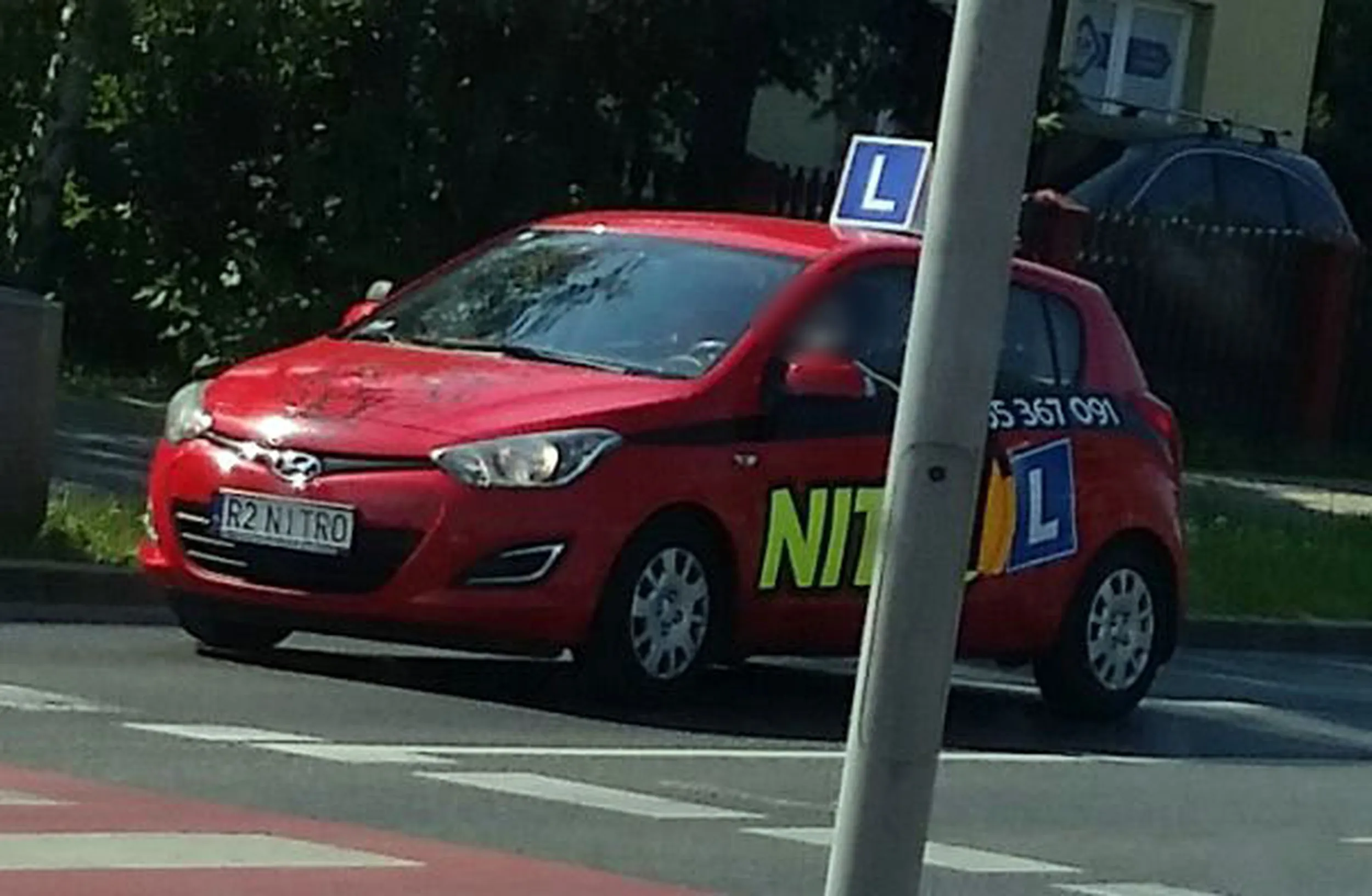 Fajny numer, blacha R2 NITRO