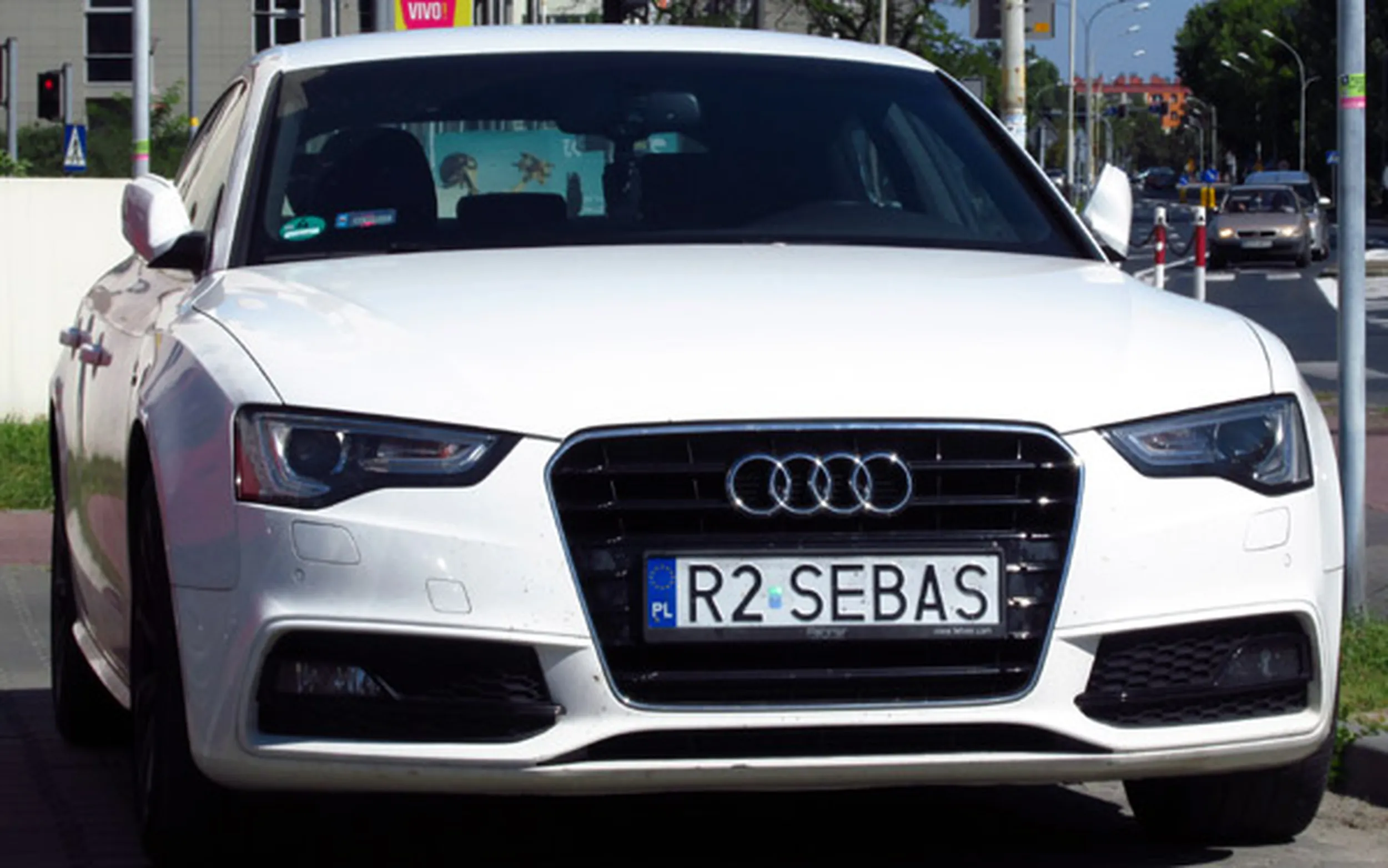 Fajny numer, blacha R2 SEBAS