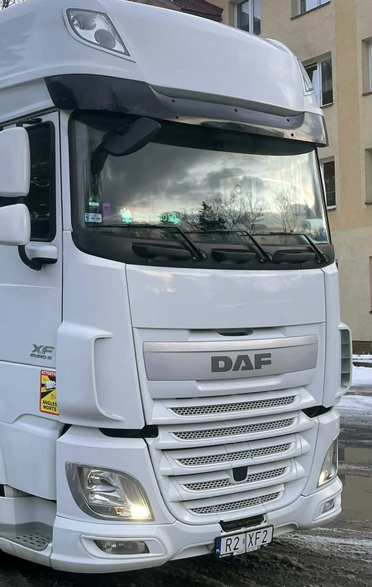 Fajny numer, blacha R2 XF2