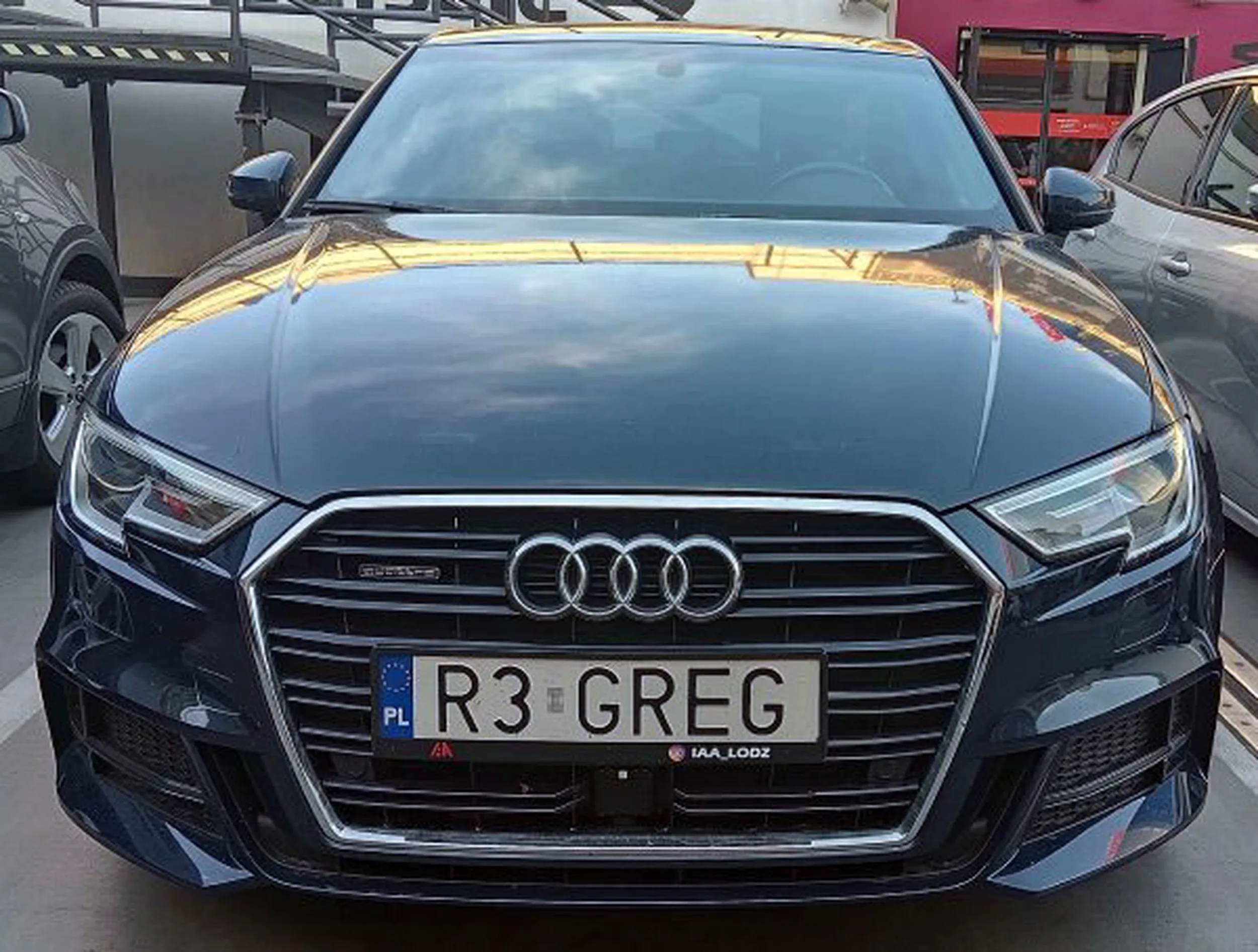 Fajny numer, blacha R3 GREG