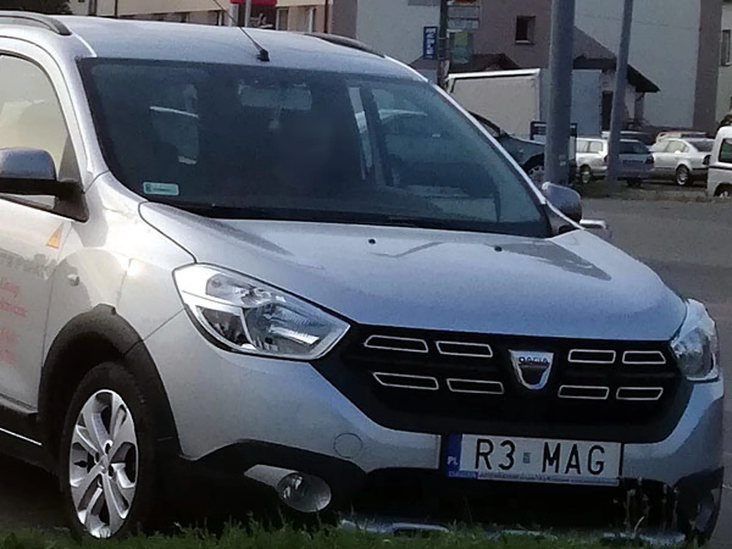 Fajny numer, blacha R3 MAG