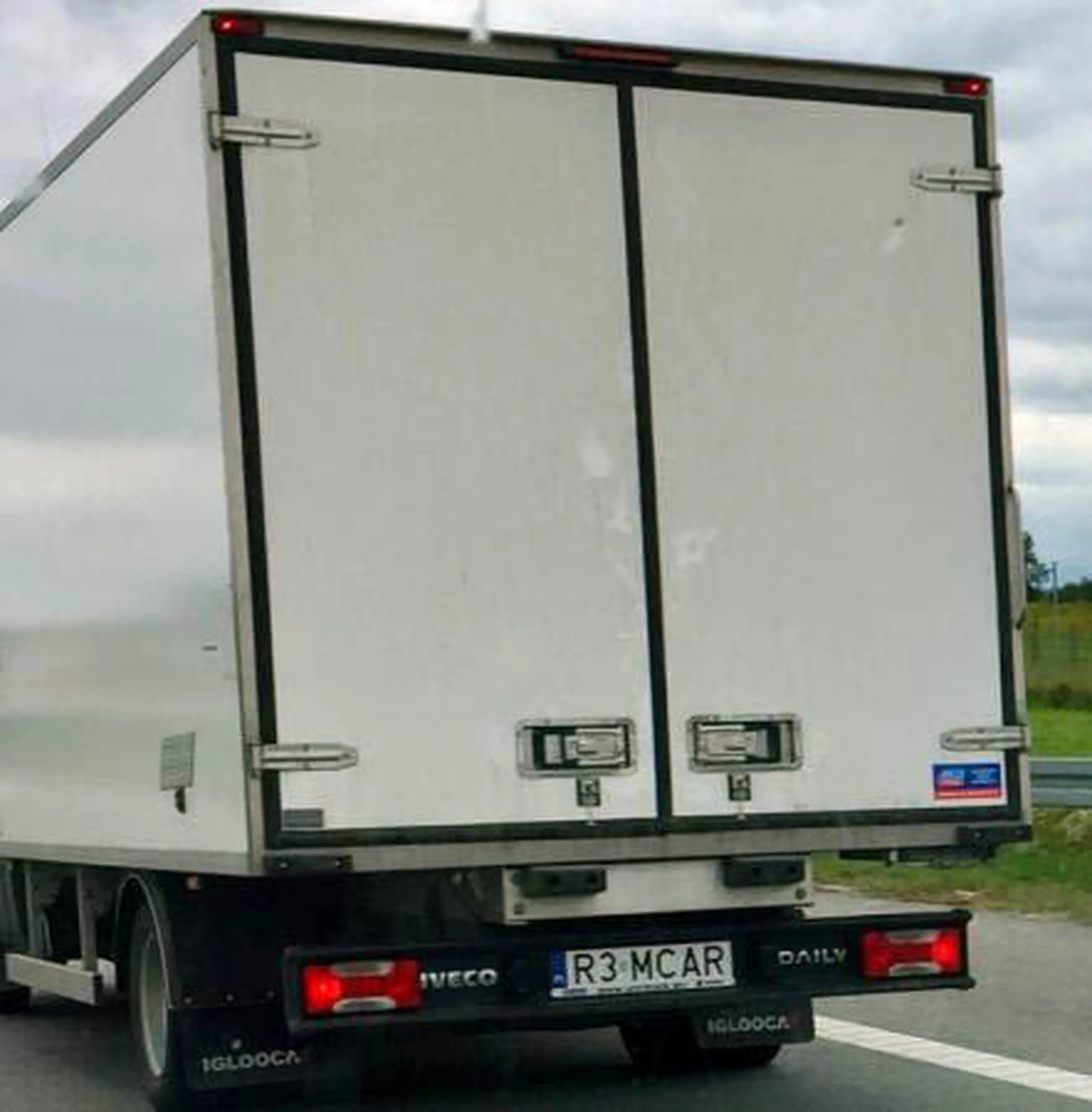 Fajny numer, blacha R3 MCAR