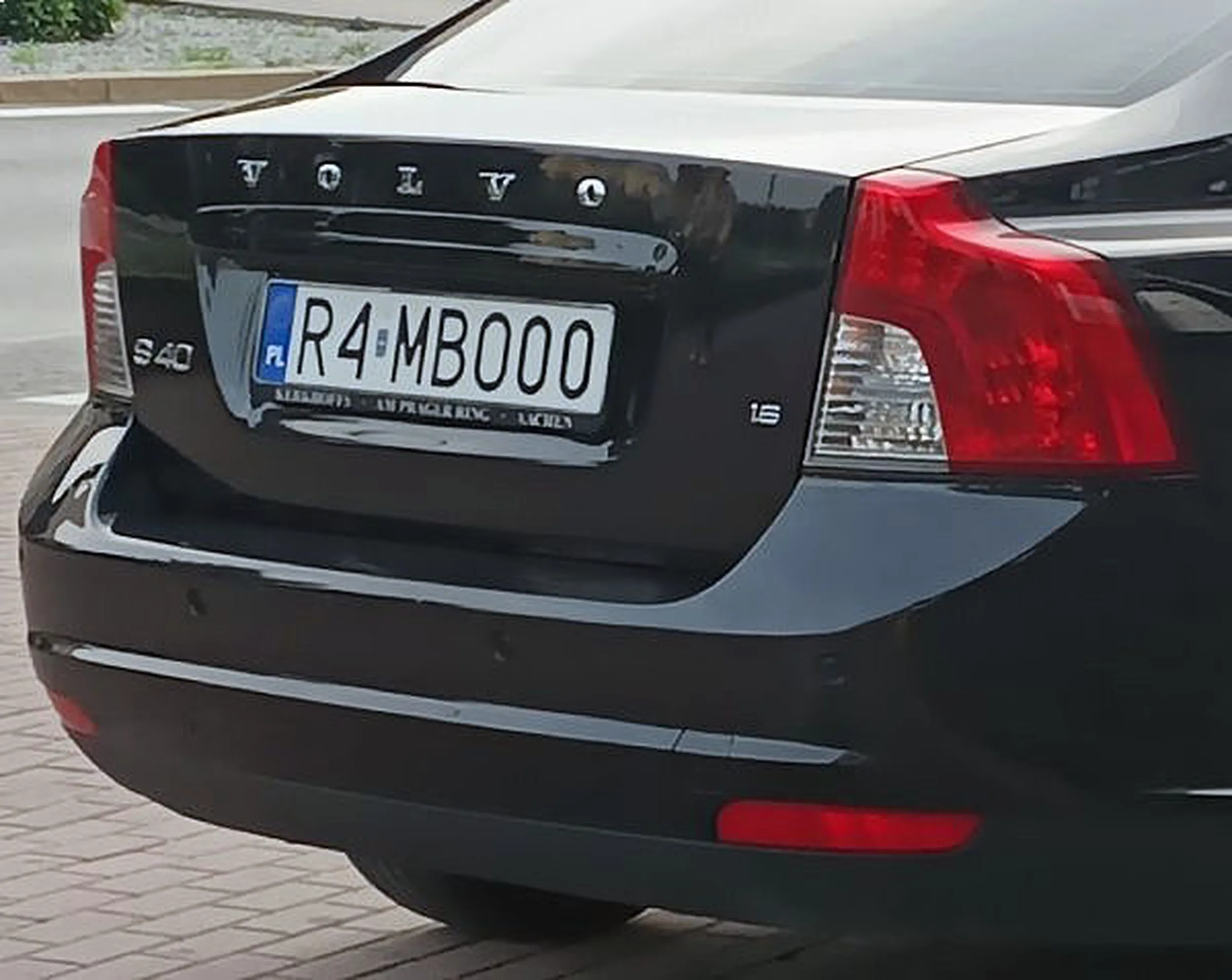 Fajny numer, blacha R4 MBO00