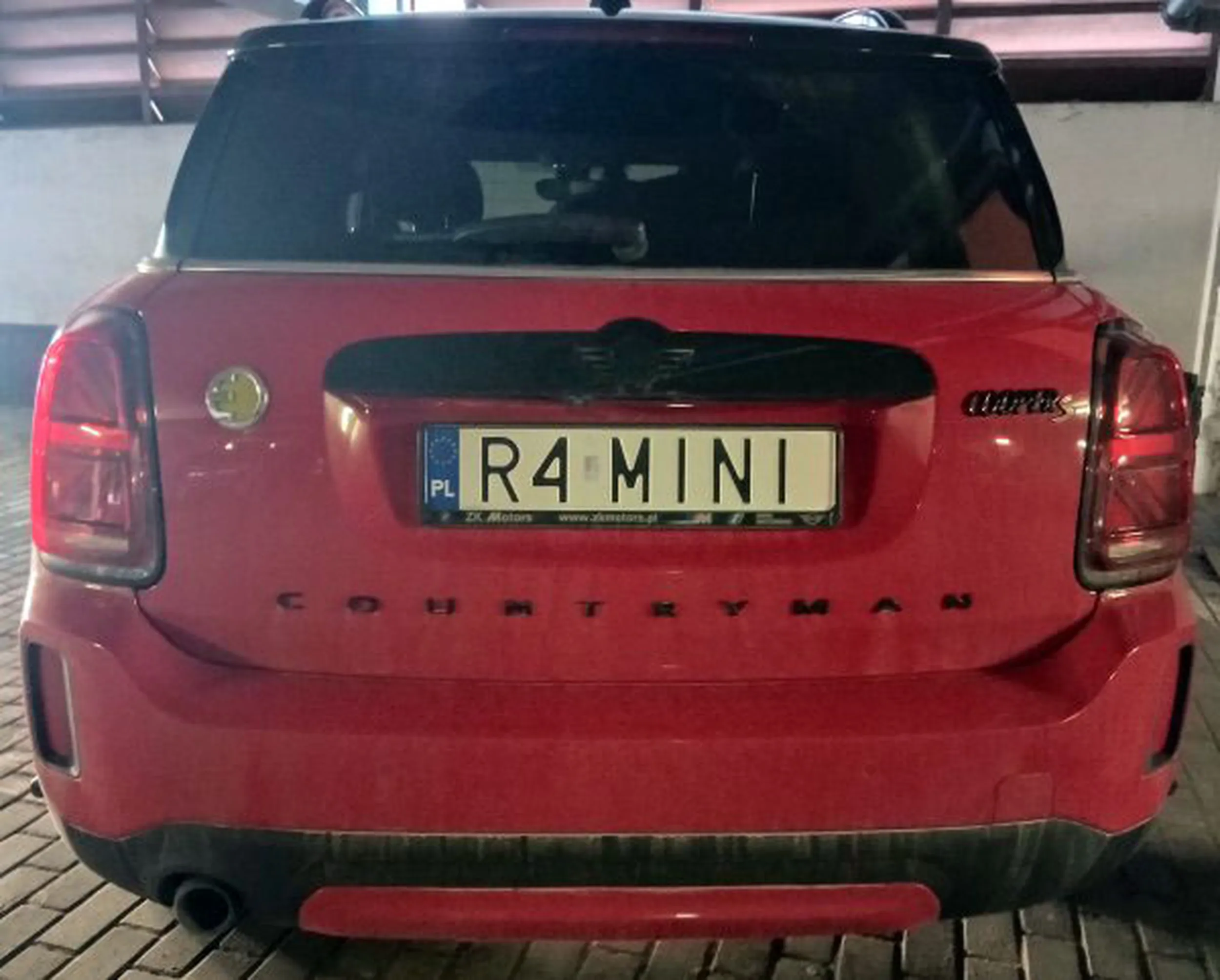 Fajny numer, blacha R4 MINI