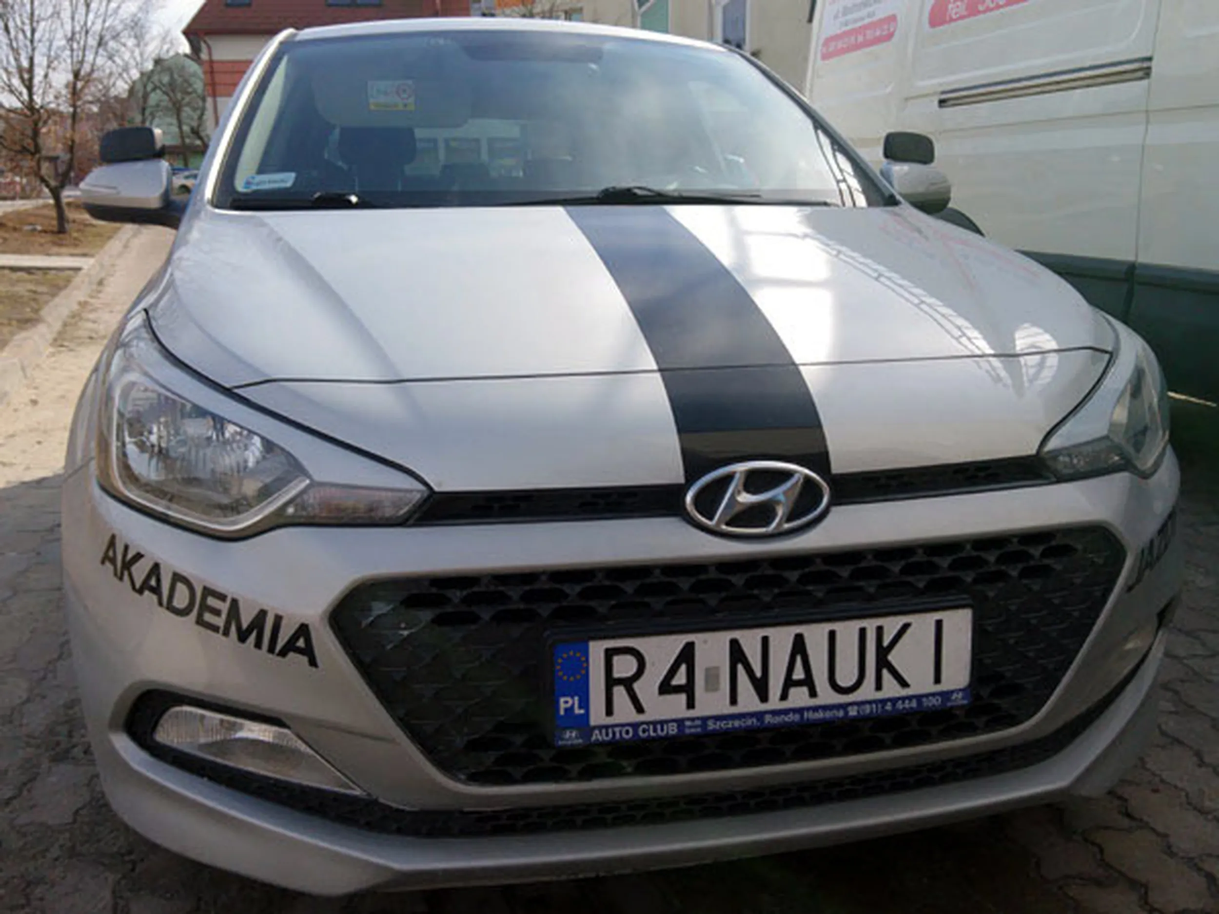 Fajny numer, blacha R4 NAUKI