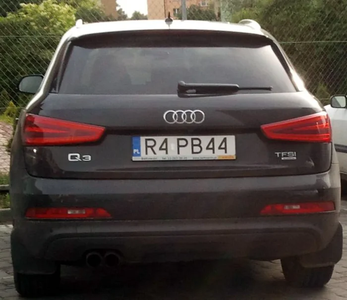 Fajny numer, blacha R4 PB44