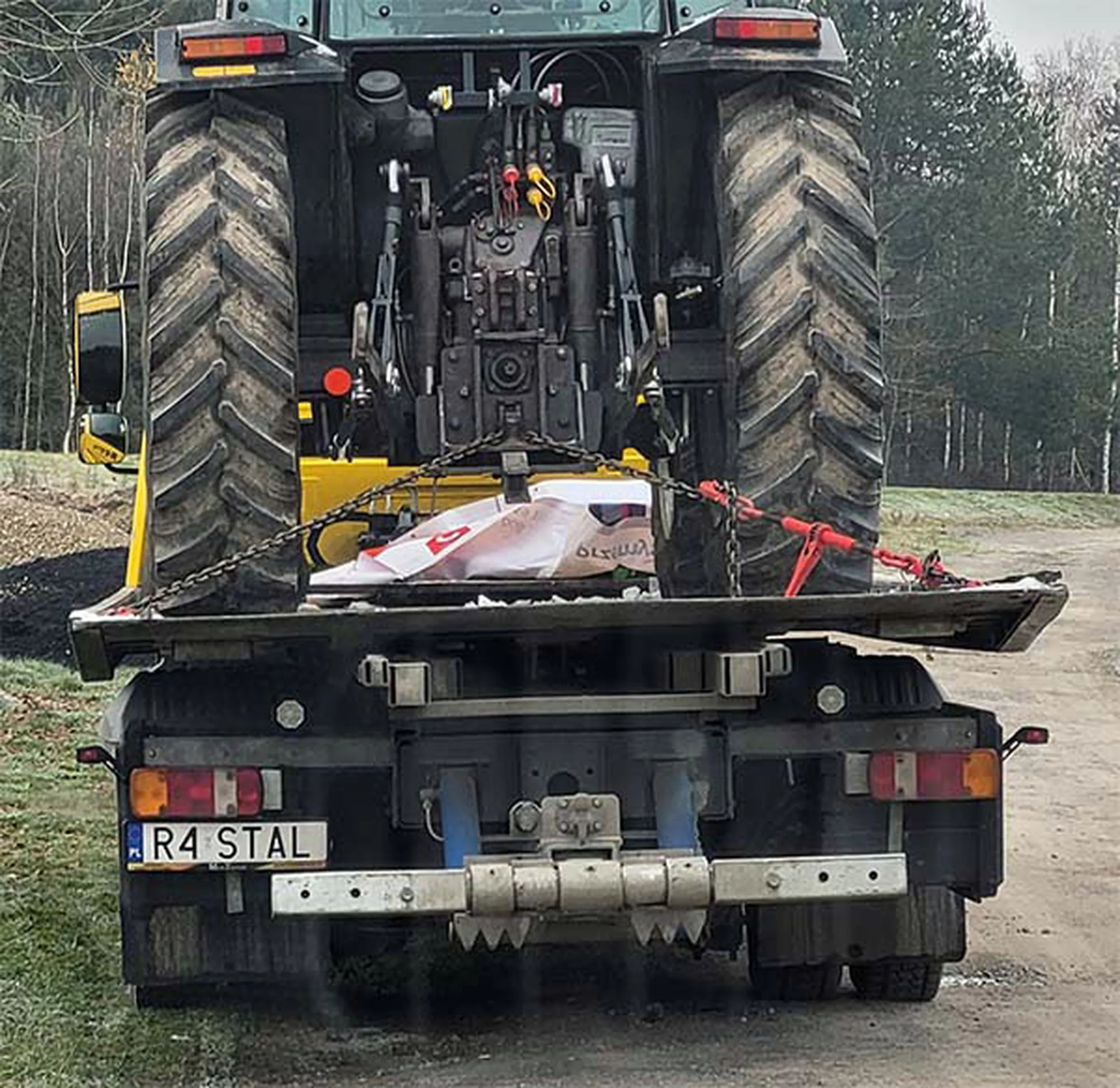 Fajny numer, blacha R4 STAL