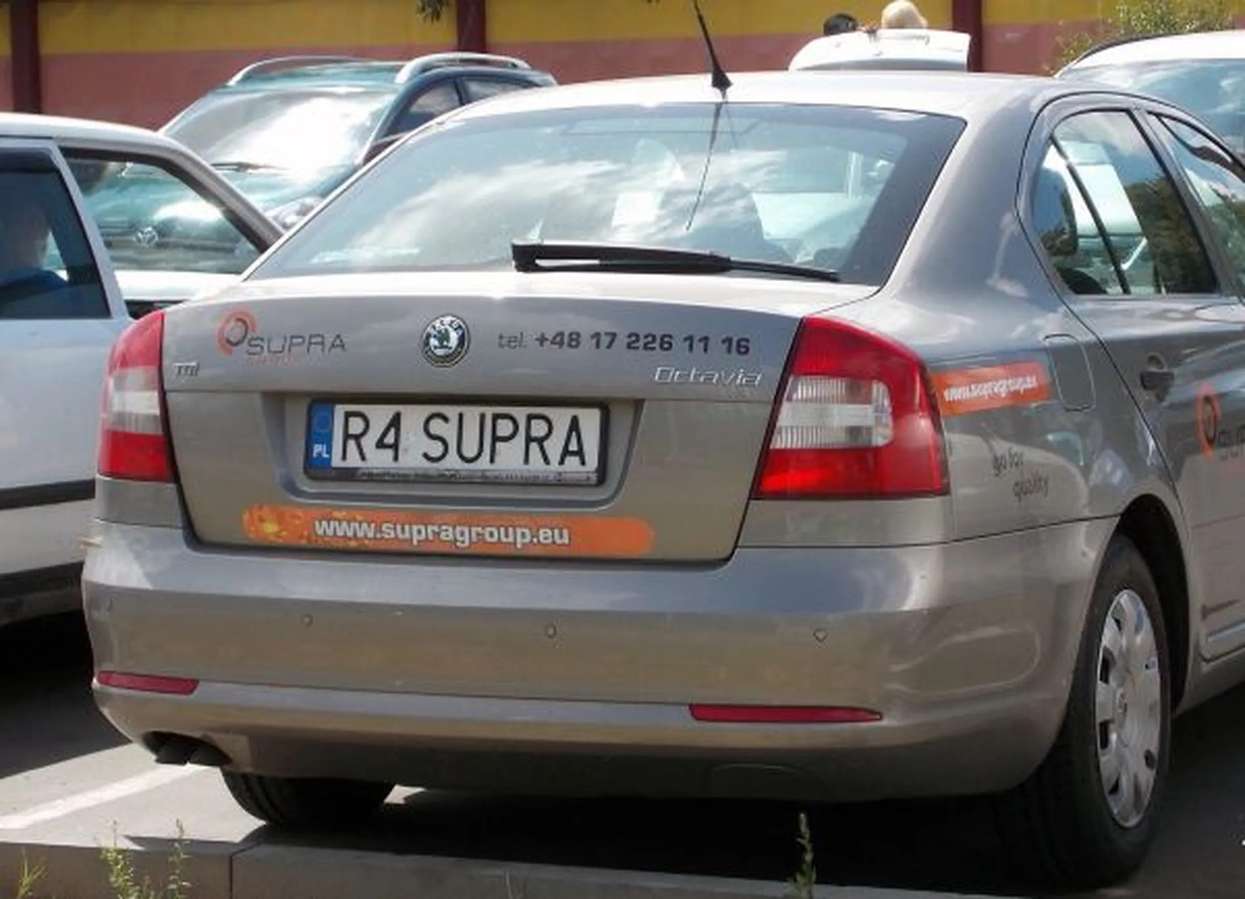 Fajny numer, blacha R4 SUPRA