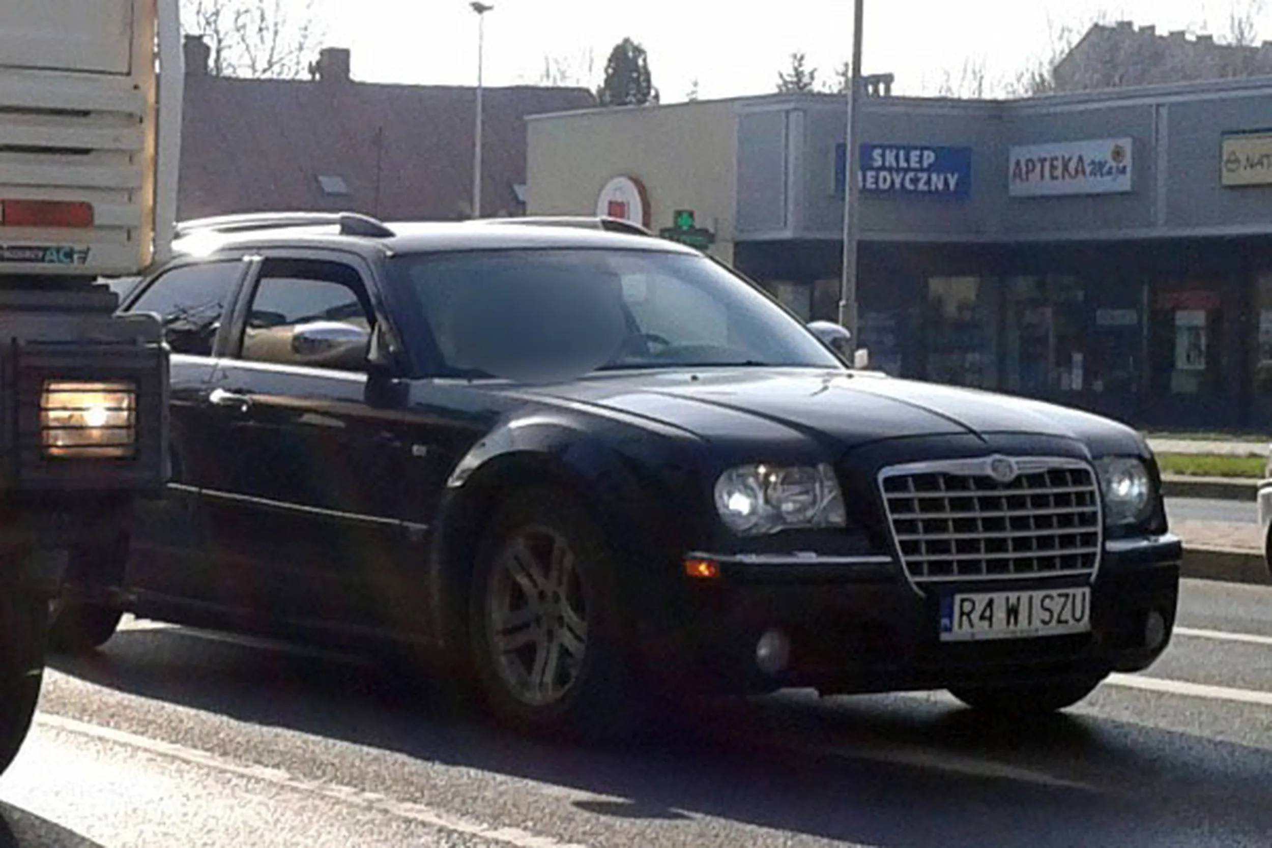 Fajny numer, blacha R4 WISZU