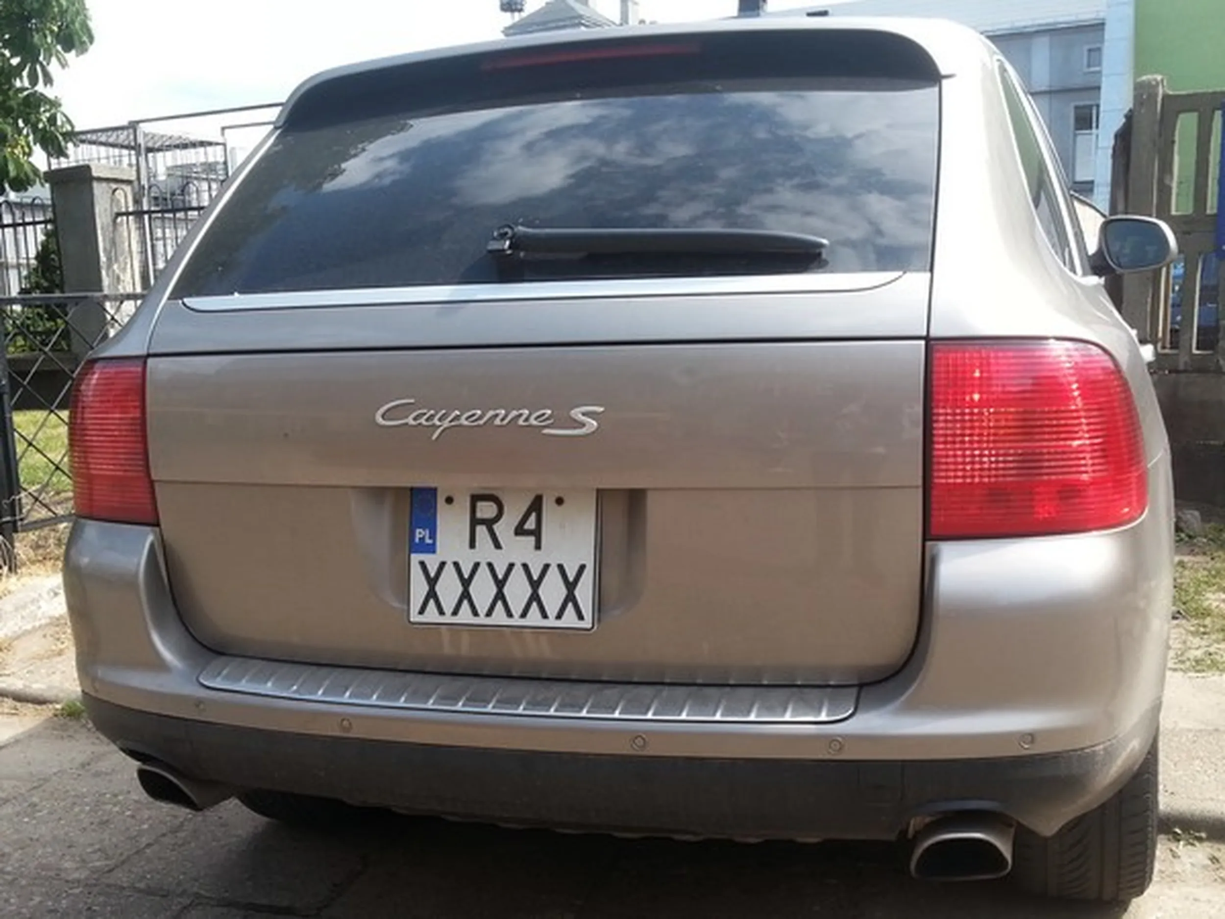 Fajny numer, blacha R4 XXXXX