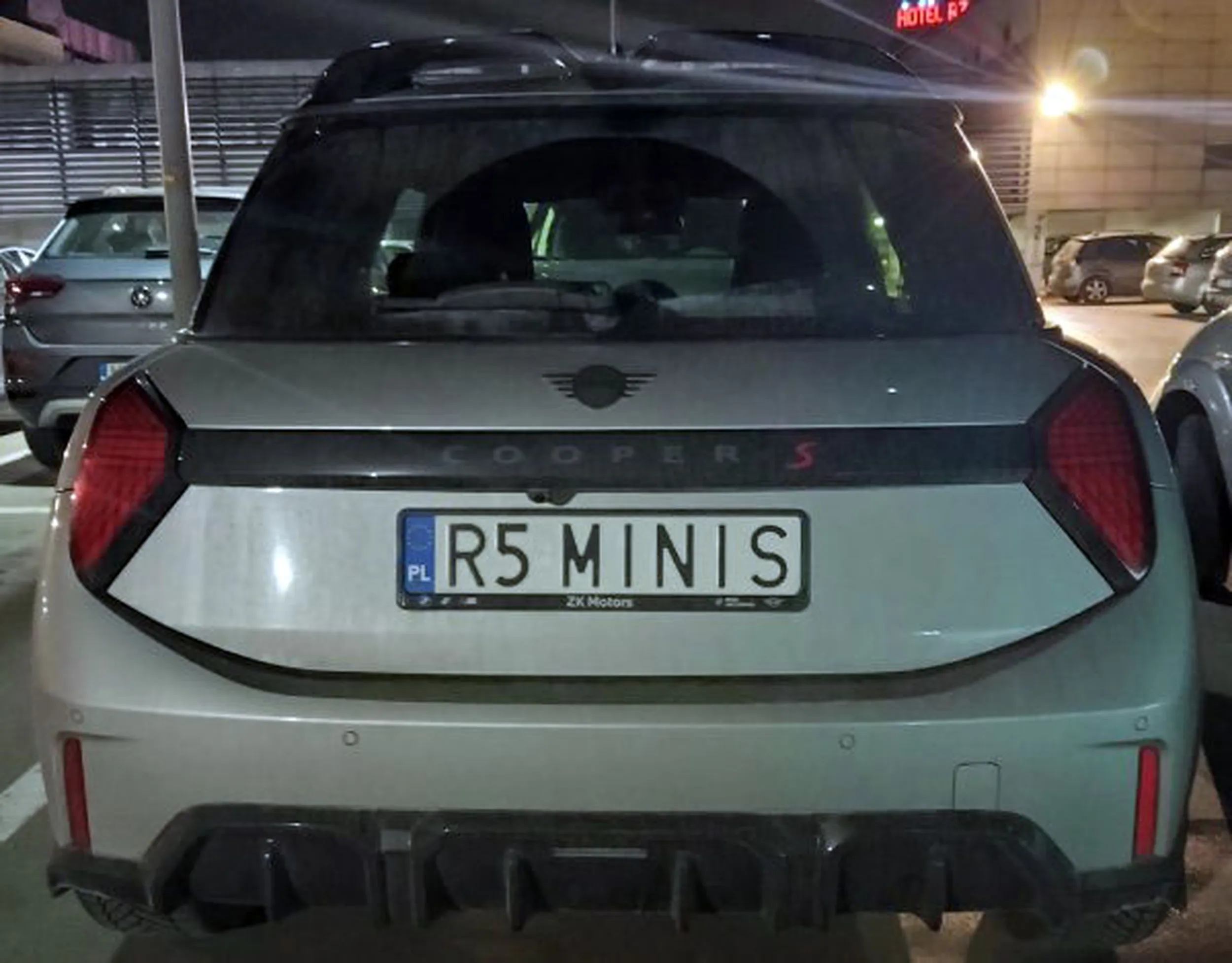 Fajny numer, blacha R5 MINIS