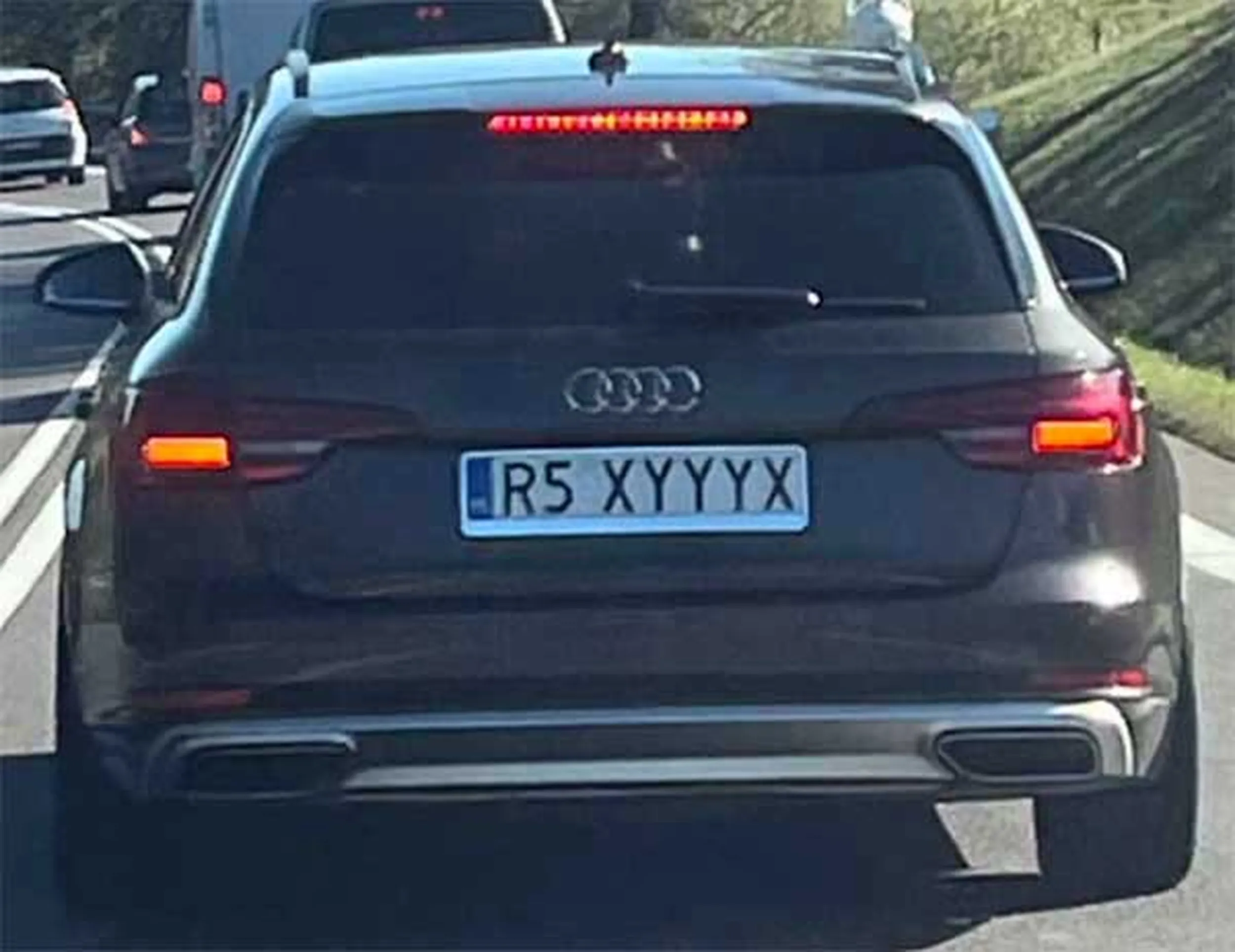 Fajny numer, blacha R5 XYYYX