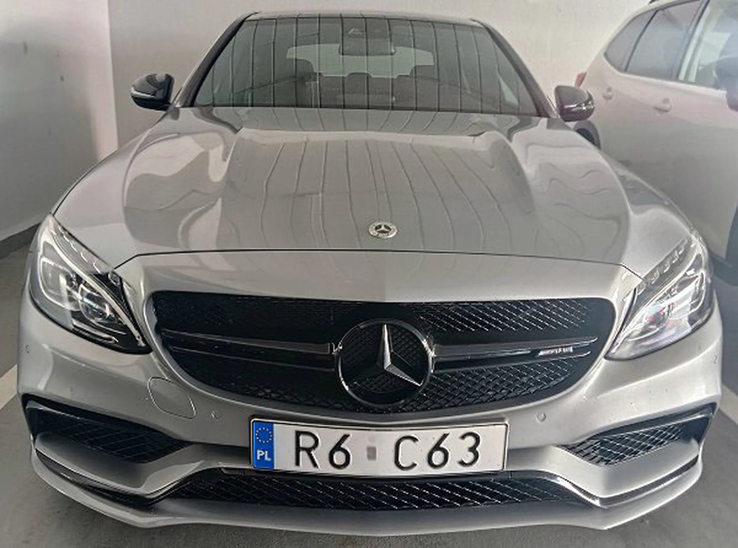 Fajny numer, blacha R6 C63