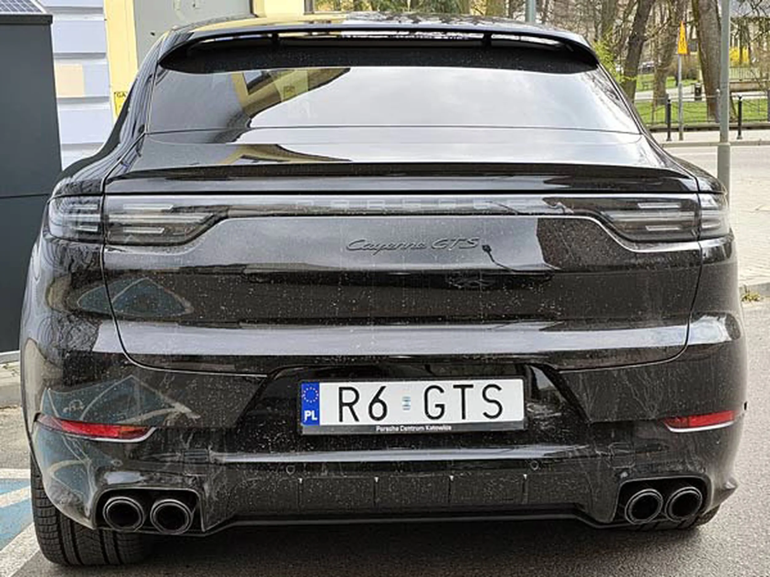 Fajny numer, blacha R6 GTS