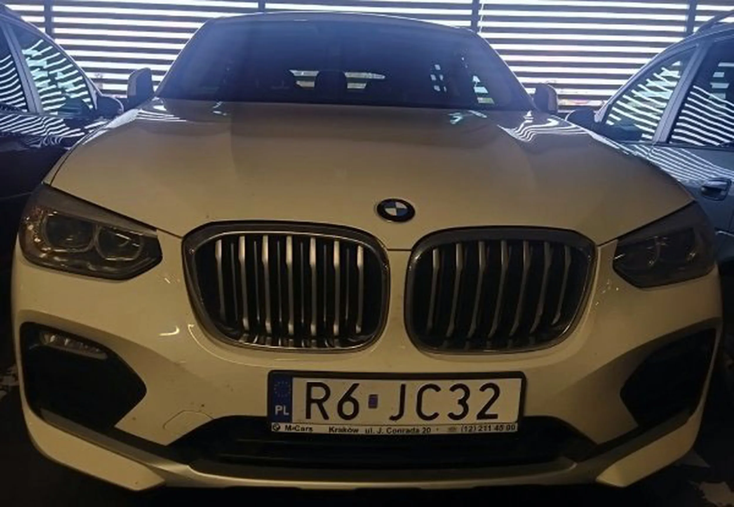 Fajny numer, blacha R6 JC32