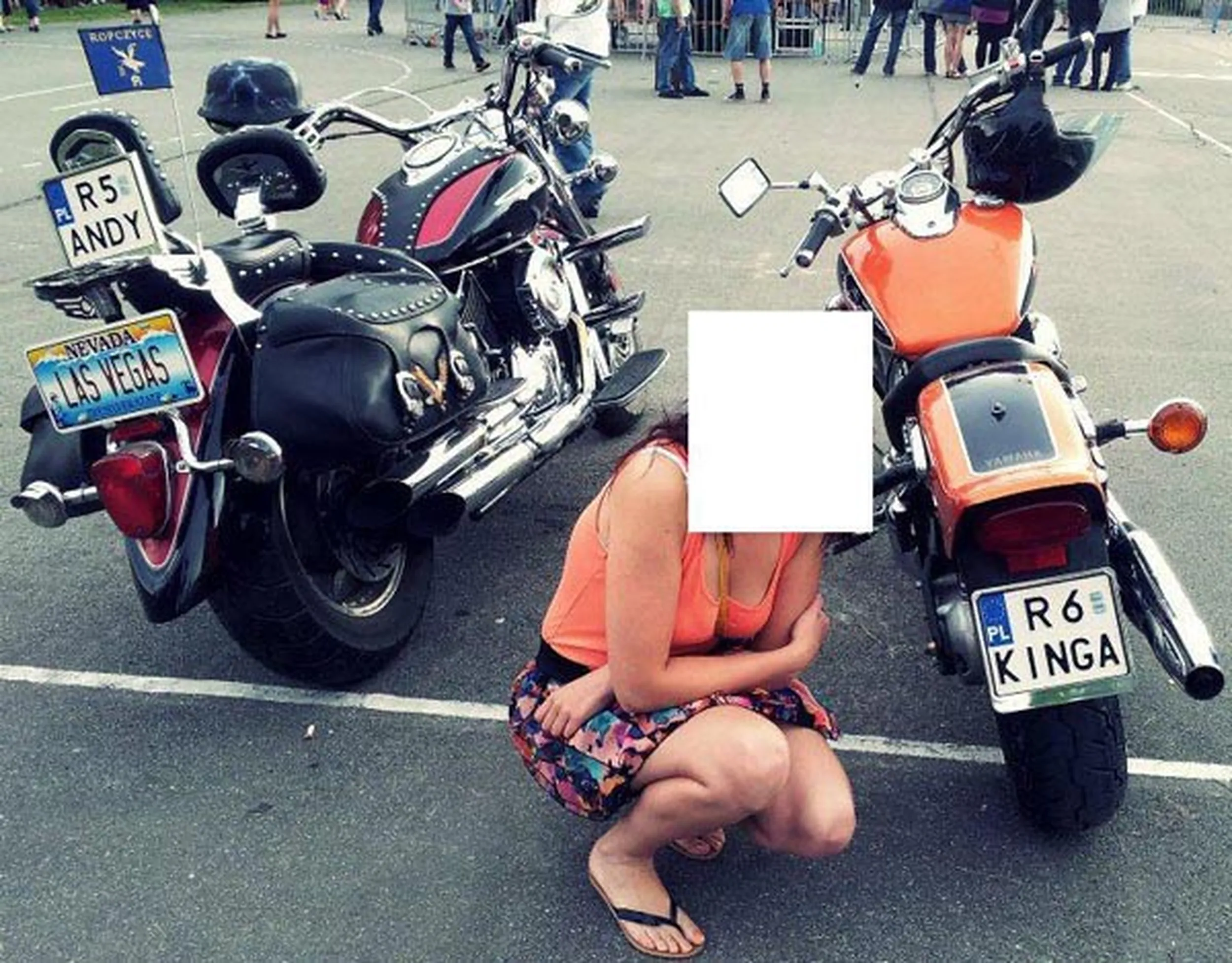 Fajny numer, blacha R6 KINGA