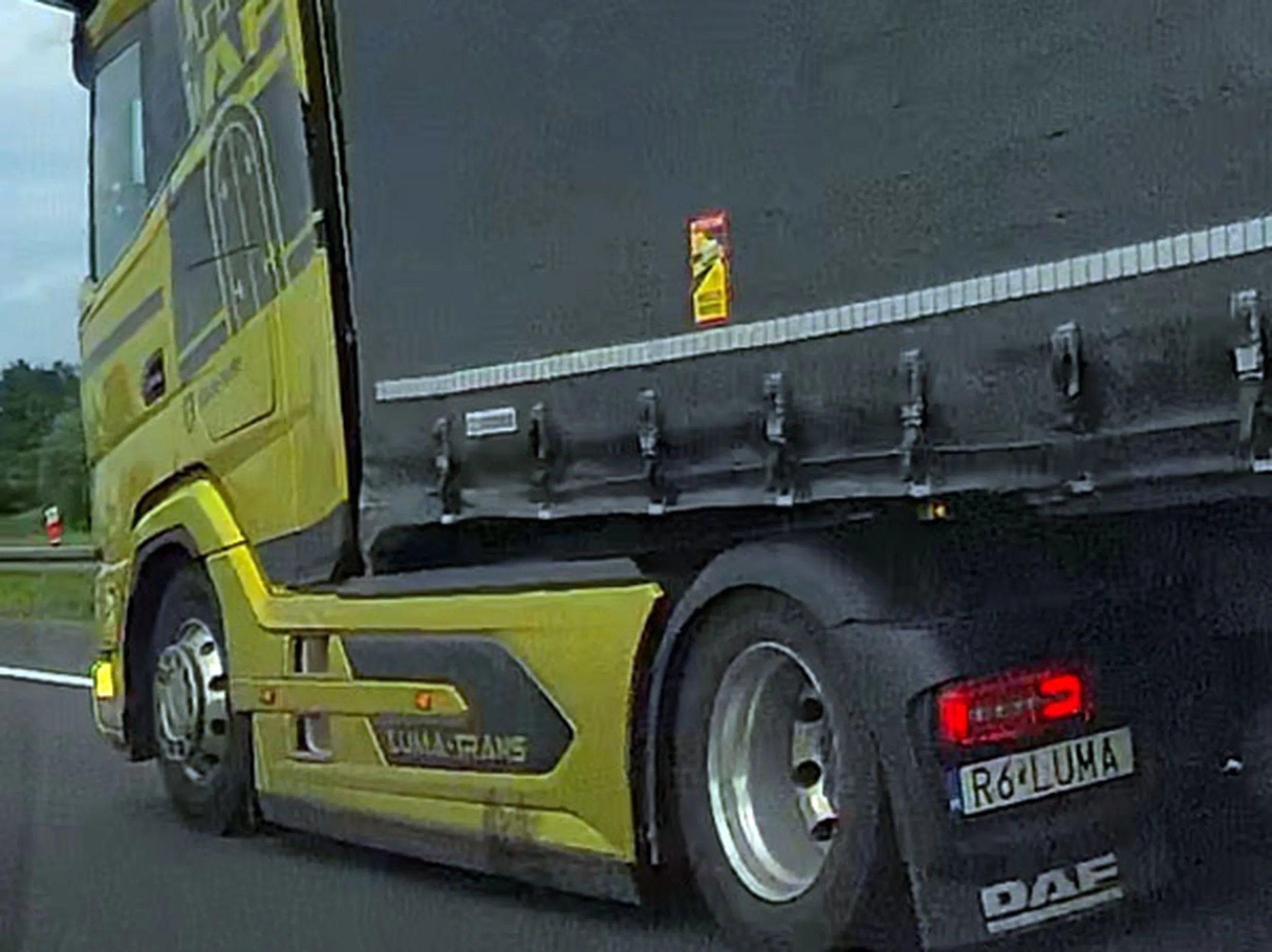 Fajny numer, blacha R6 LUMA