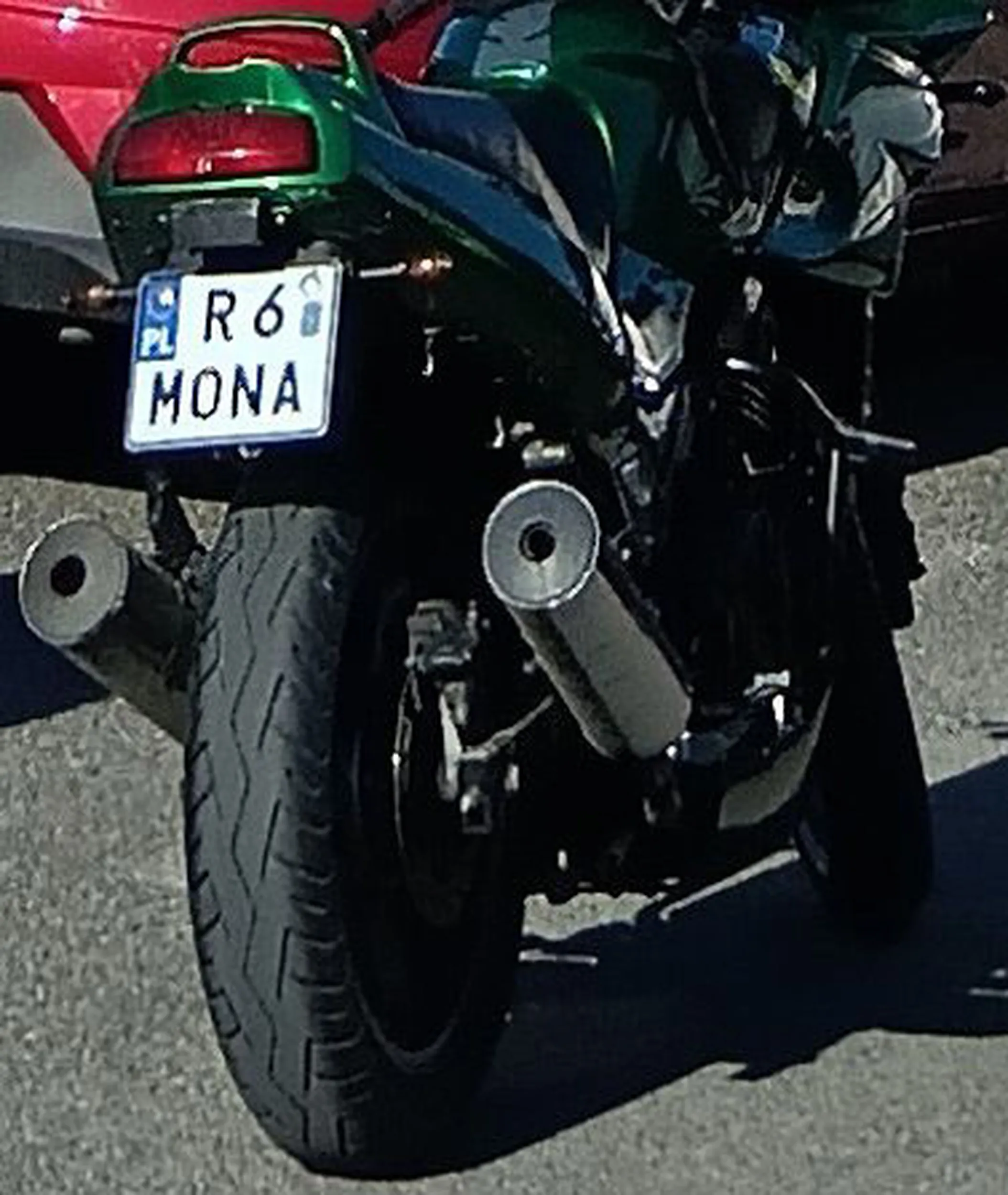 Fajny numer, blacha R6 MONA