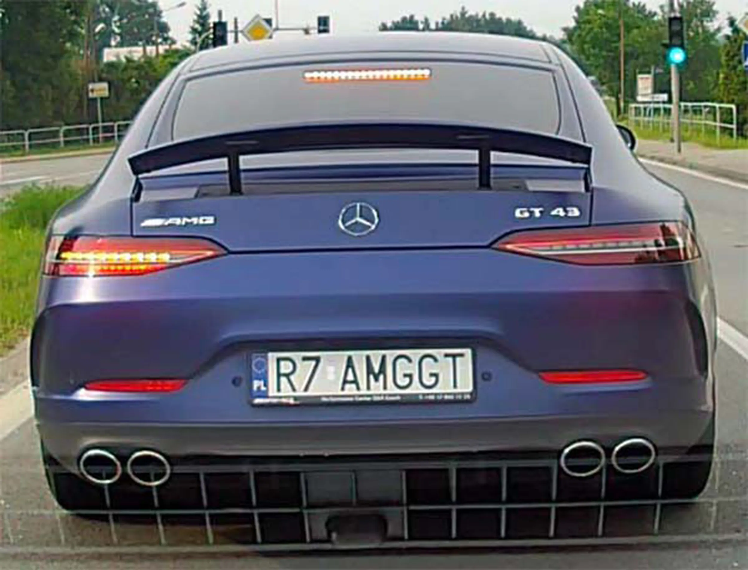 Fajny numer, blacha R7 AMGGT