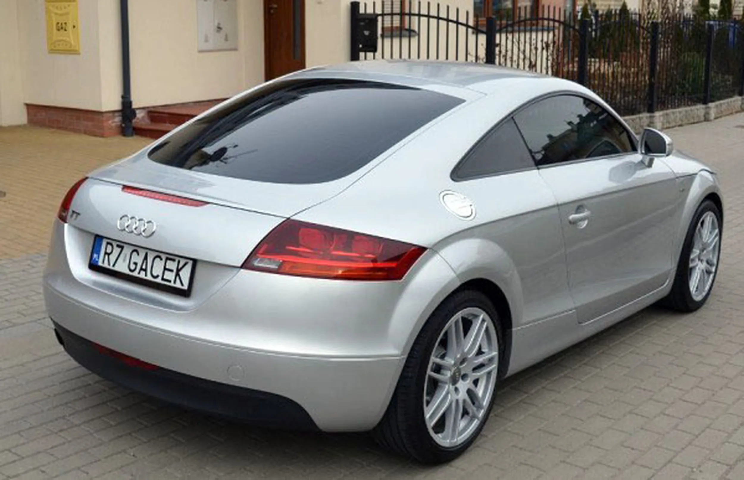 Fajny numer, blacha R7 GACEK