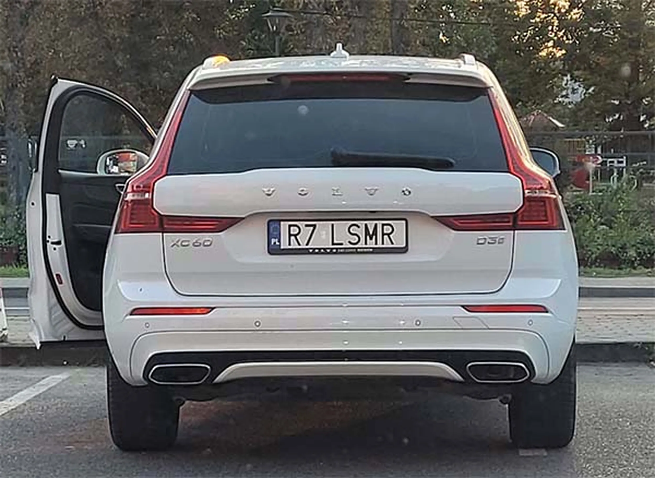 Fajny numer, blacha R7 LSMR