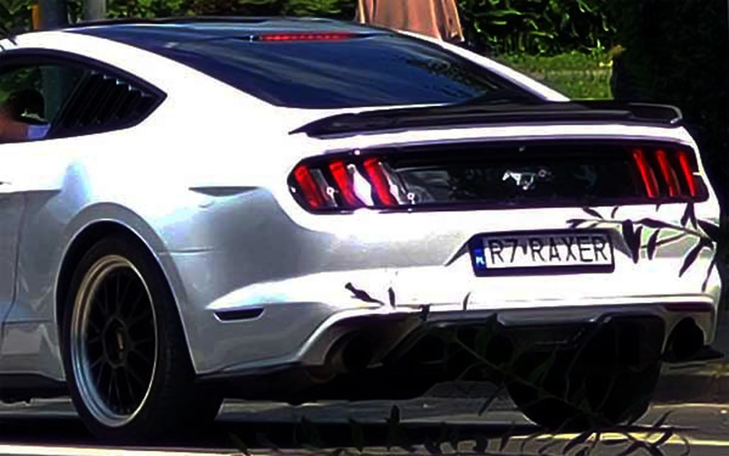 Fajny numer, blacha R7 RAXER