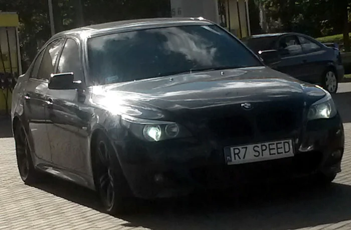 Fajny numer, blacha R7 SPEED